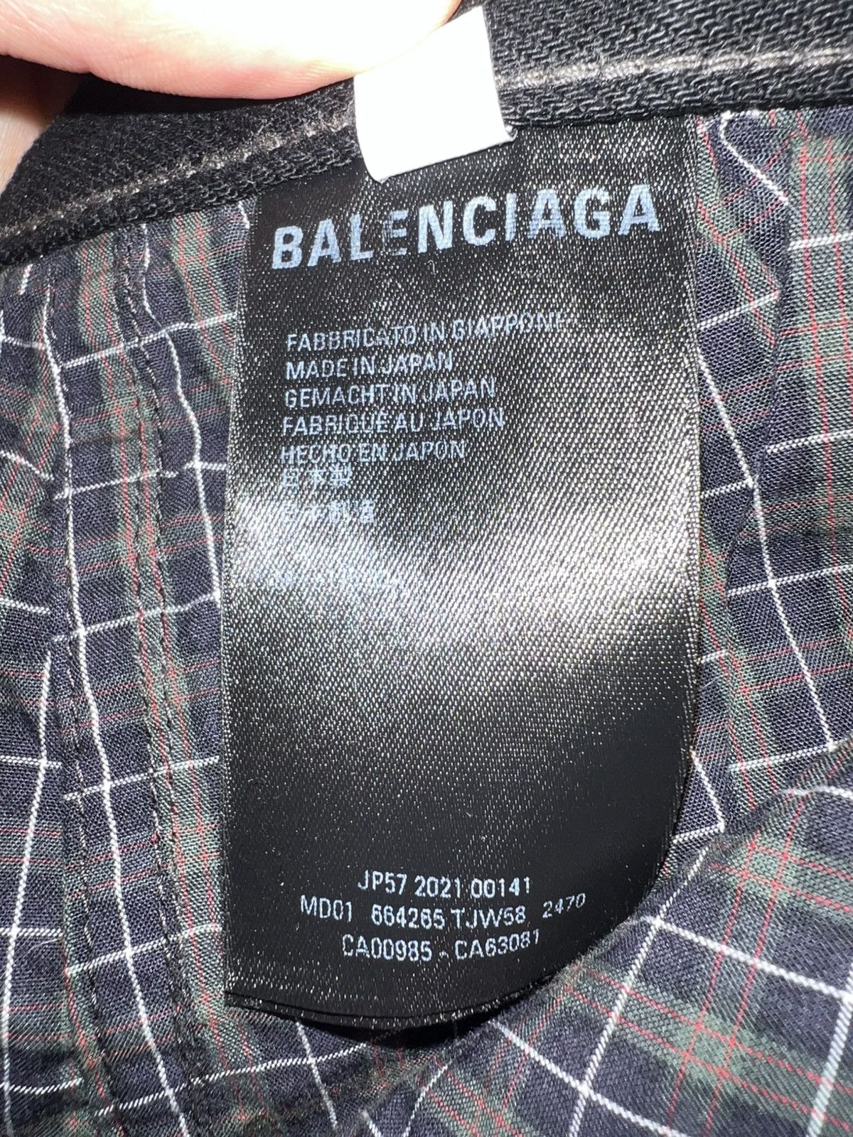 Balenciaga Balenciaga FW21 Baggy Destroyed Boxer Denim Size US 32 / EU 48 - 6 Thumbnail