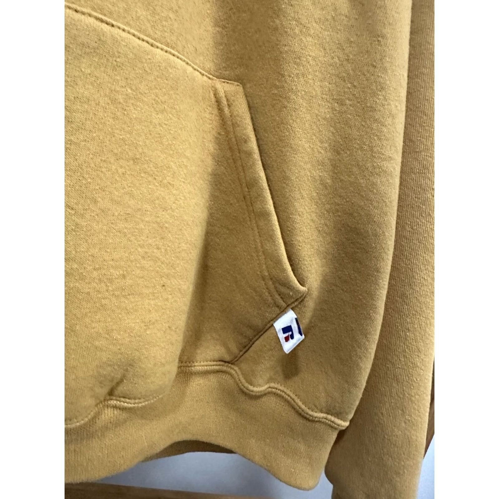 Russell Athletic VINTAGE Russell Athletic Hoodie Yellow XL Mens Sweatshirt Boxy Pullover Size US XL / EU 56 / 4 - 4 Thumbnail