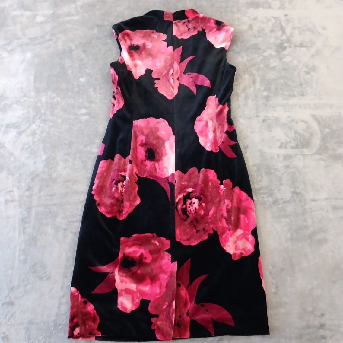 Vintage Tahari Dress Sleeveless Pink Black Floral Knee Length Velvet Lined Zip Square Neck Size 6 Women's Pencil Dress XS? Size M / US 6-8 / IT 42-44 - 2 Thumbnail