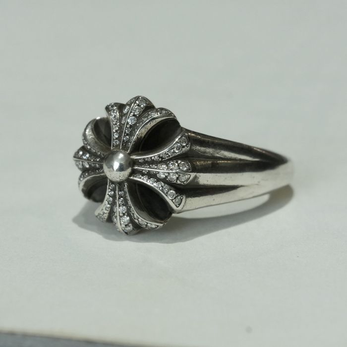 Chrome Hearts CHROME HEARTS CUT OUT PLUS LARGE DIAMOND PAVED RING | Grailed