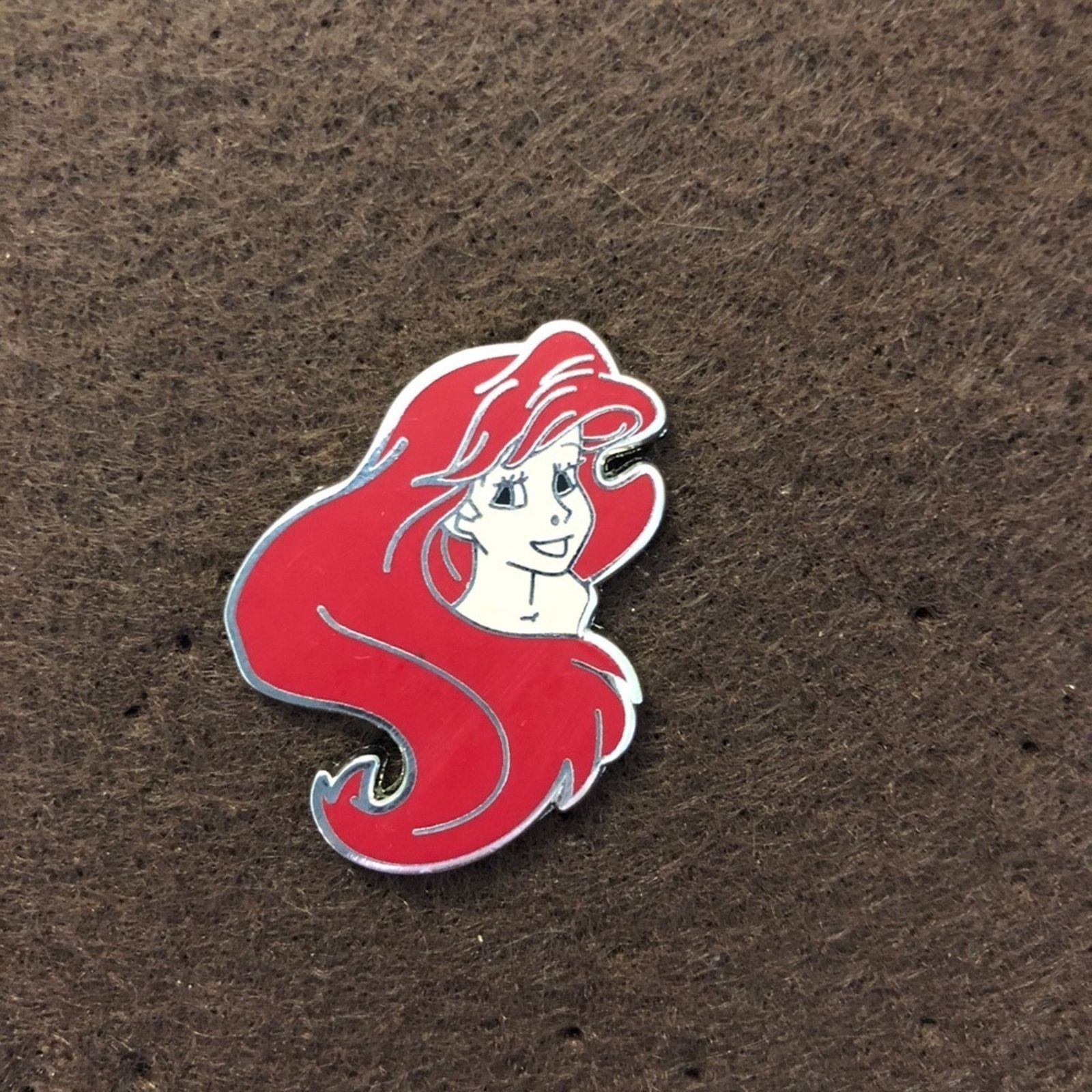 Disney Disney Princess Ariel Flowing Hair Pin Size ONE SIZE - 1 Preview