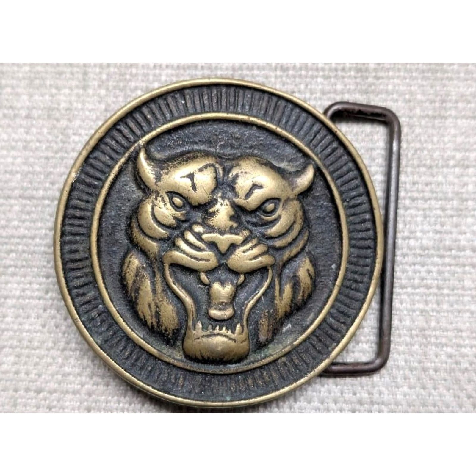 Vintage VINTAGE belt buckle TIGER solid BRASS 2.5 x 2.5" Fits belt width 1.75" Men Tiger pattern 1970s western CAT Jaguar WW2s? Size ONE SIZE - 3 Thumbnail