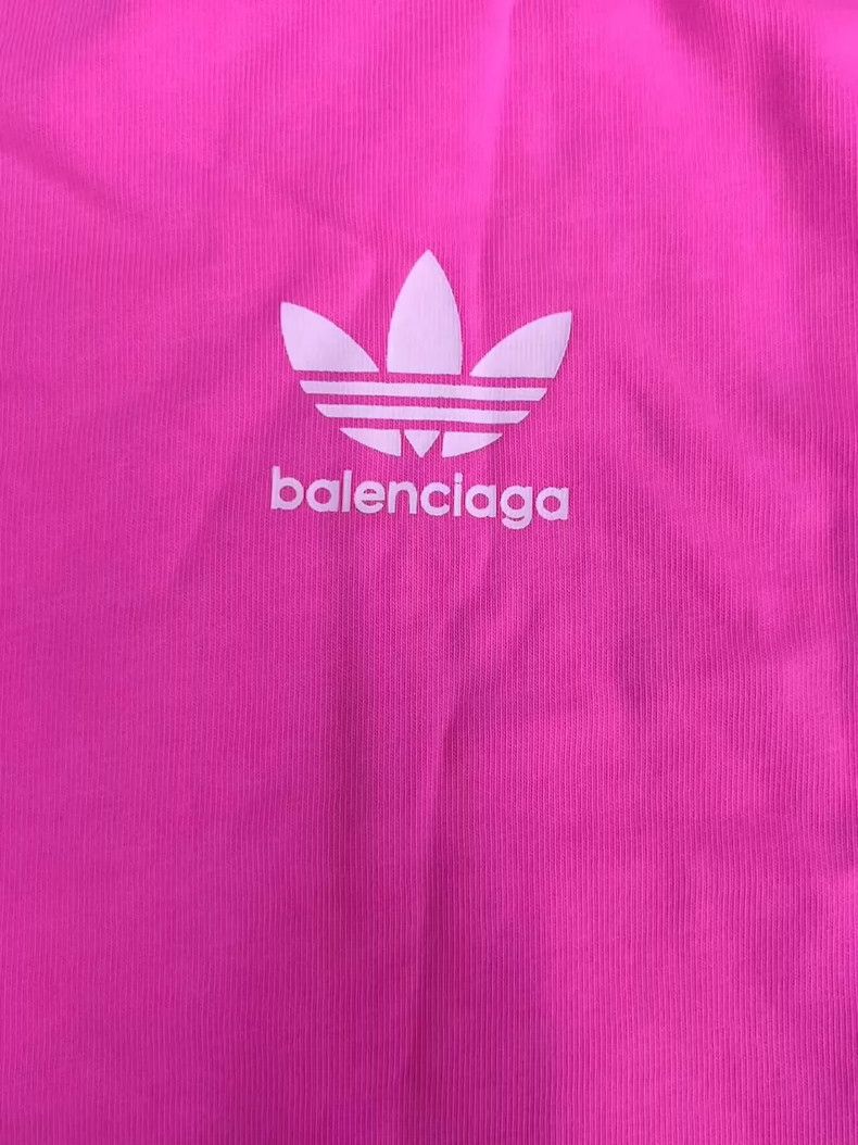 Balenciaga Balenciaga Striped Logo Print Crew Neck Short Sleeve Tee Size XS / US 0-2 / IT 36-38 - 3 Thumbnail