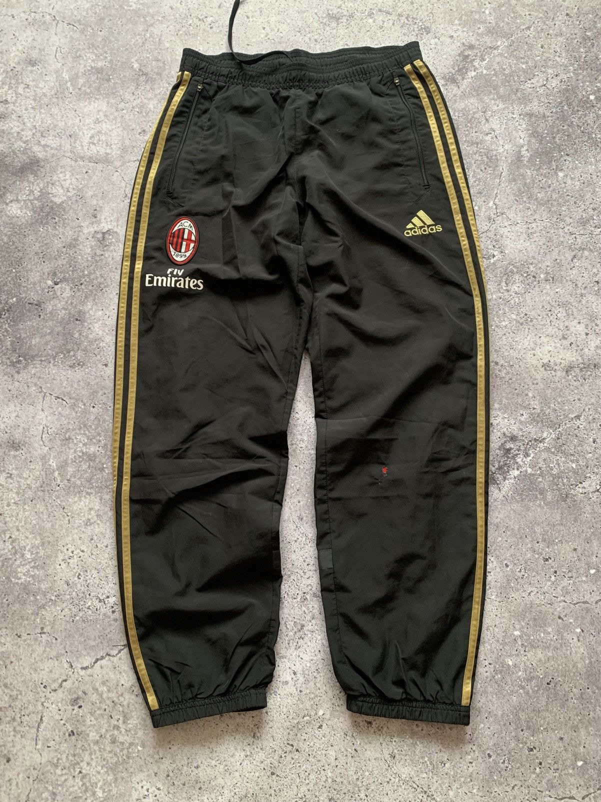 Adidas 🔥ADIDAS AC MILAN DRILL BLOCKCORE NYLON SWEATPANTS Size US 31 - 2 Thumbnail