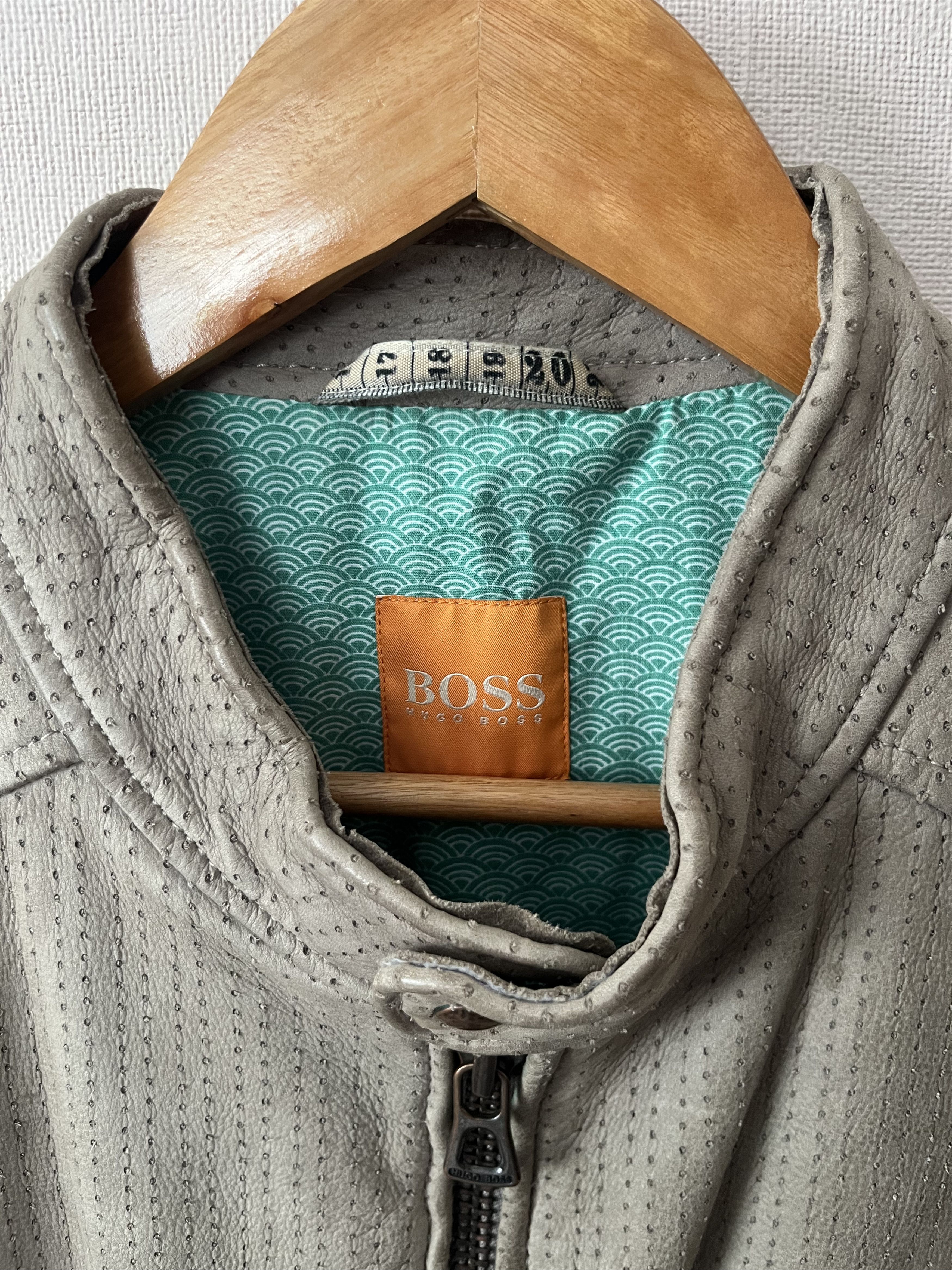 Hugo Boss HUGO BOSS Leather Jacket Beige Perforated Leather Julino S-M Size US S / EU 44-46 / 1 - 2 Thumbnail