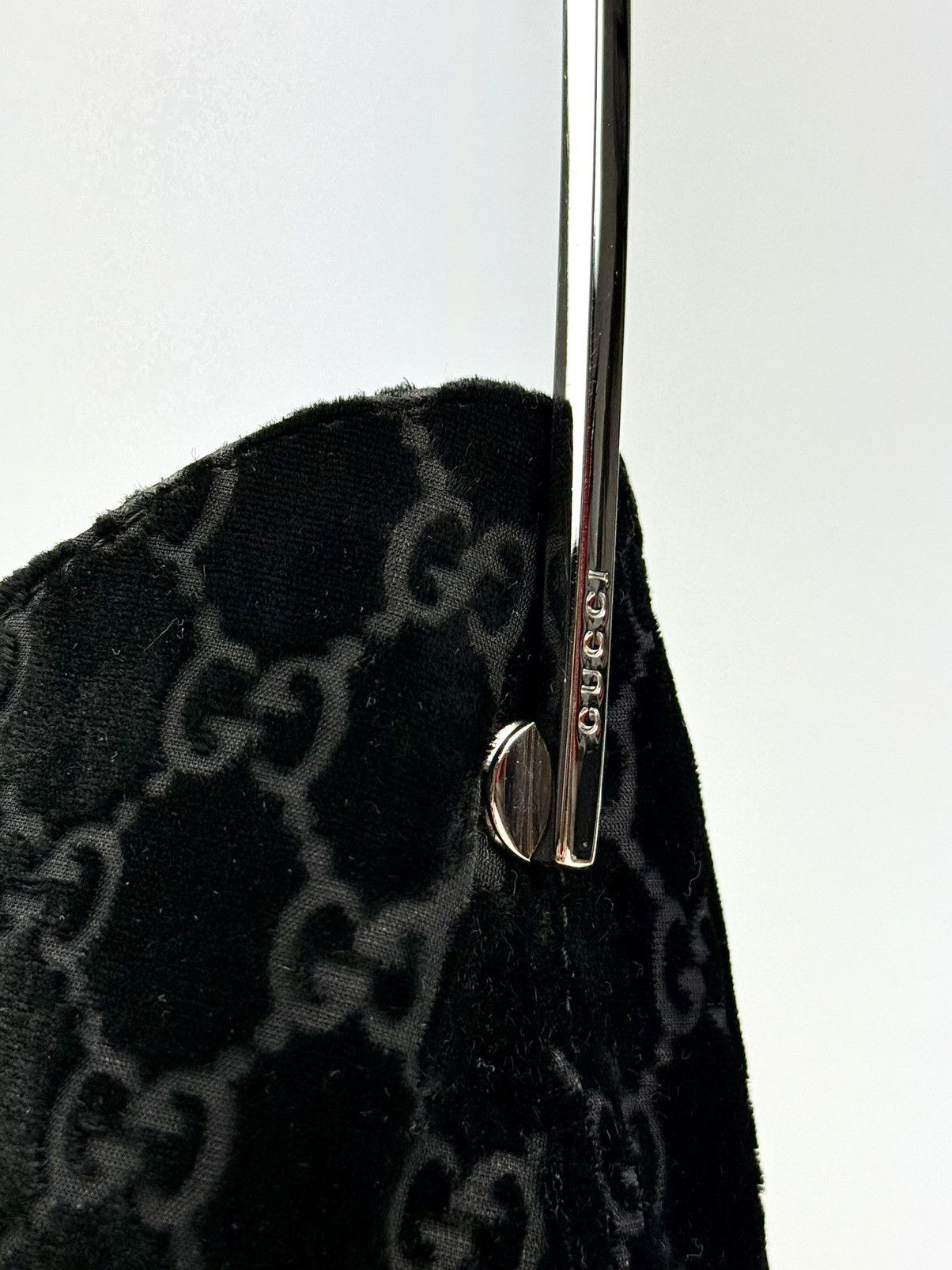 Gucci Gucci - Tom Ford - FW/1997 - Black - Velvet - Shoulder Bag Size ONE SIZE - 9 Thumbnail