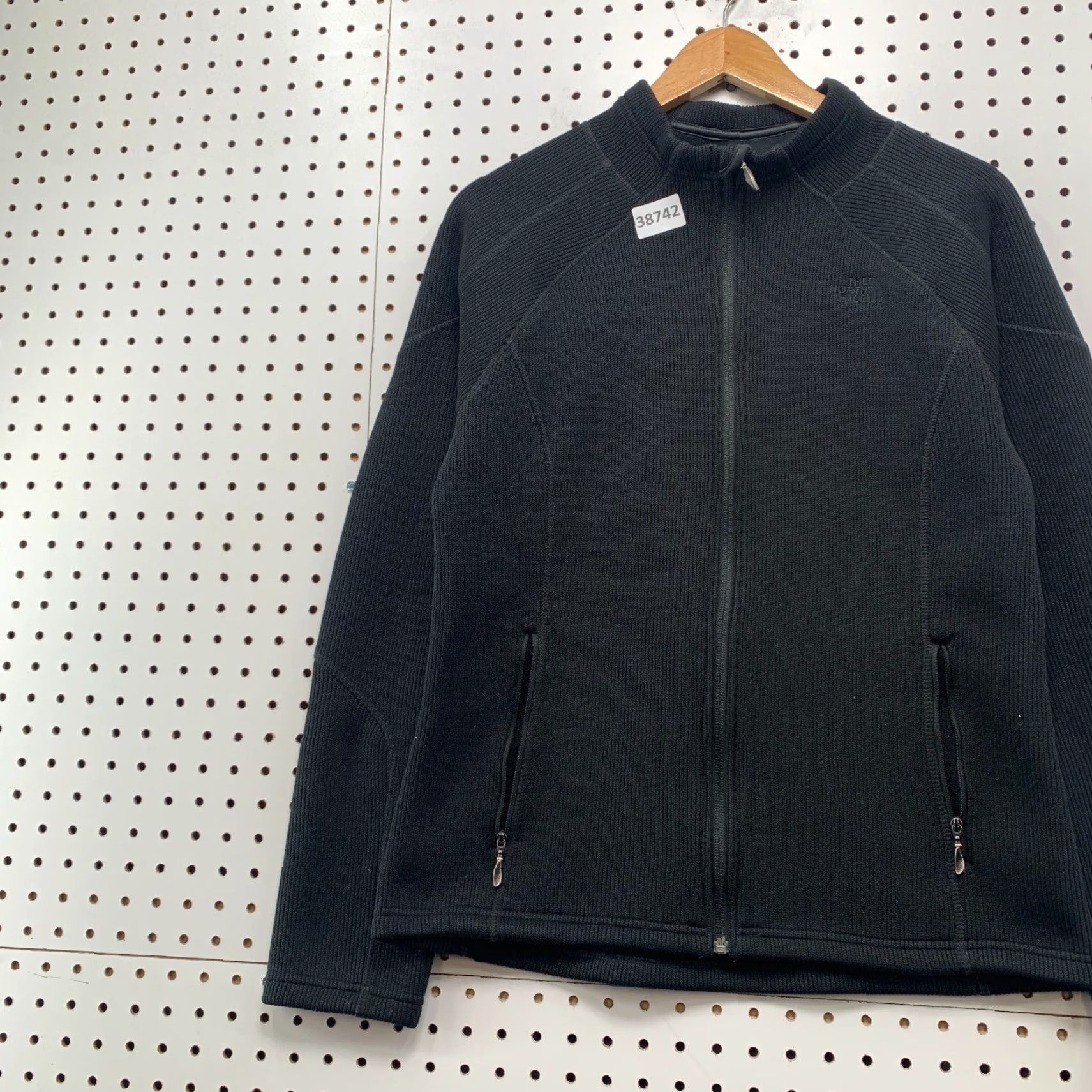 The North Face VINTAGE The North Face Zip Jacket Womens M Black Rib Knit Winter Active 19x25 Size M / US 6-8 / IT 42-44 - 3 Thumbnail