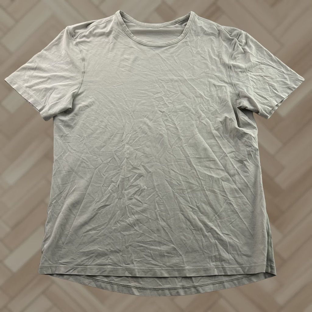 Lululemon Lululemon Short Sleeve Athletic T-Shirt Men L Beige Size US L / EU 52-54 / 3 - 1 Thumbnail