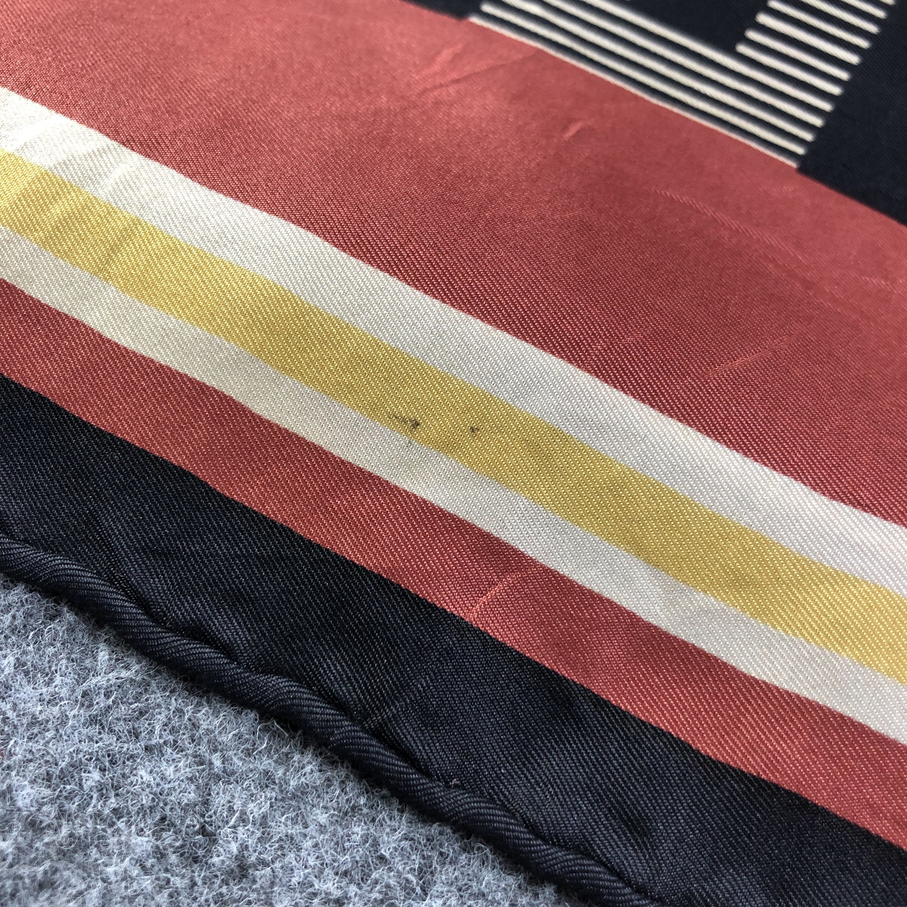 Pierre Cardin Pierre Cardin Silk Scarf M822 Size ONE SIZE - 8 Thumbnail