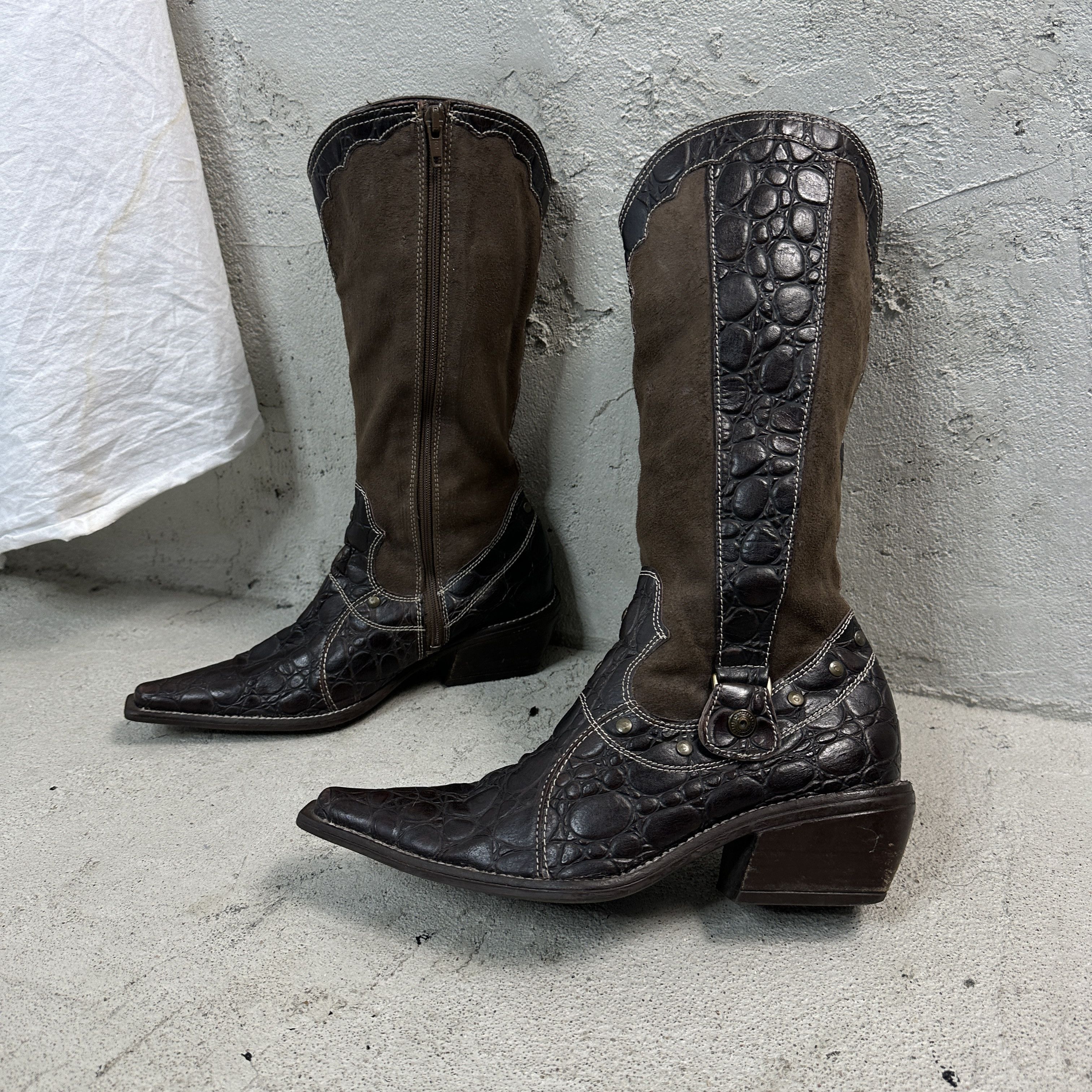 Vintage Vintage Avant Garde Archive Y2K Leather Cowboy Boots Size US 5 / IT 35 - 3 Thumbnail
