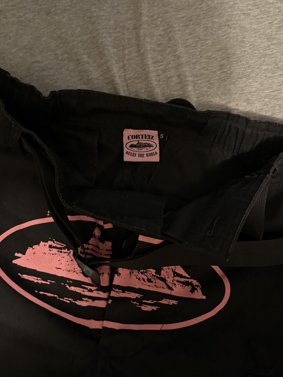 Corteiz Corteiz Pink Cargo Size US 28 / EU 44 - 2 Thumbnail