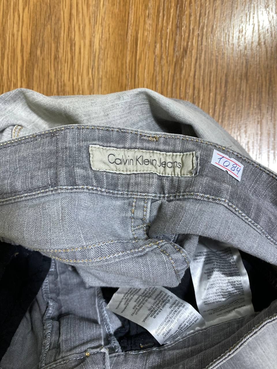 Calvin Klein × Vintage Vintage Y2K Light Wash Calvin Klein Essential Denim Jeans! Size US 26 / EU 42 - 18 Thumbnail