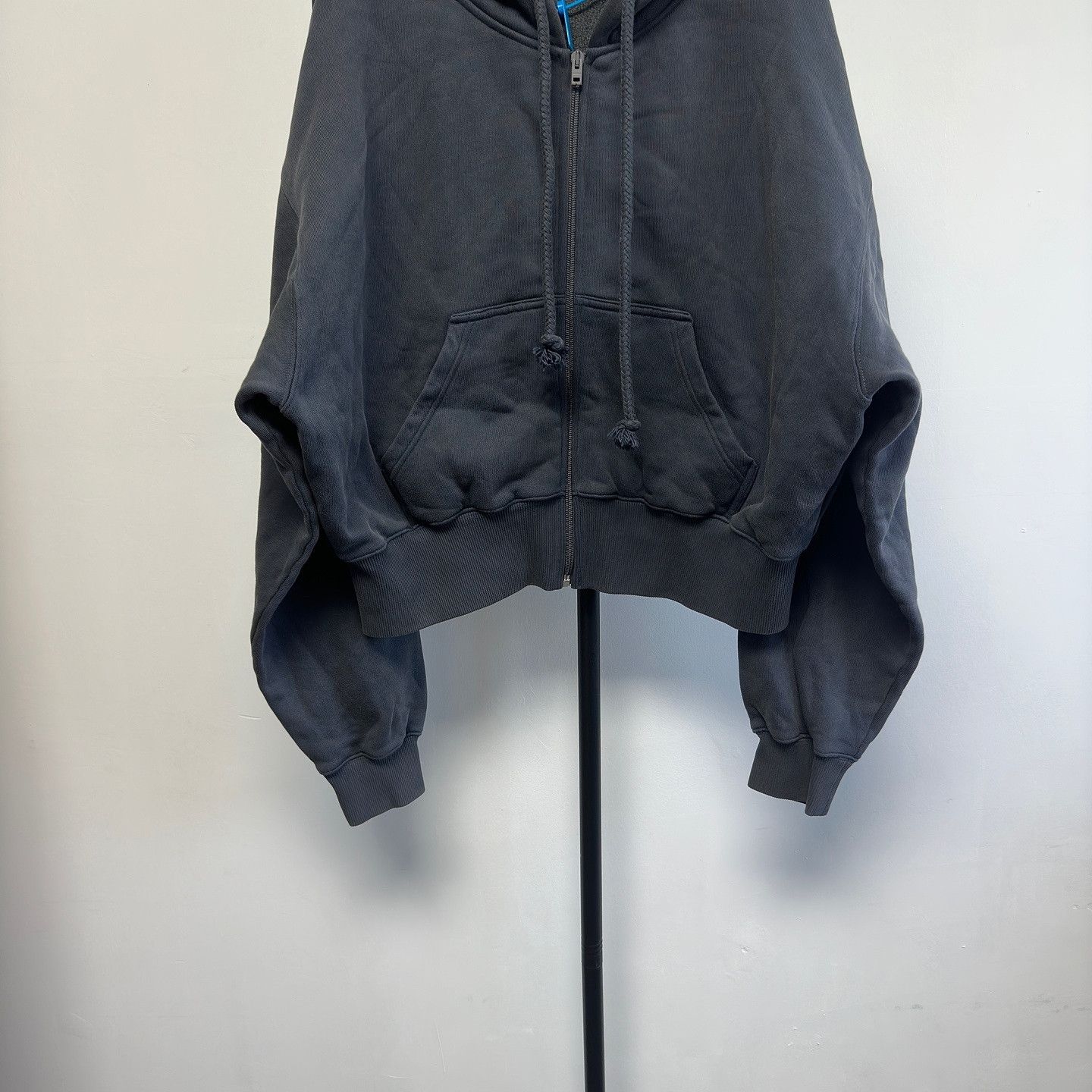 Acne Studios Acne Studios Embroidered Zip Hoodie Size M Size M / US 6-8 / IT 42-44 - 1 Thumbnail