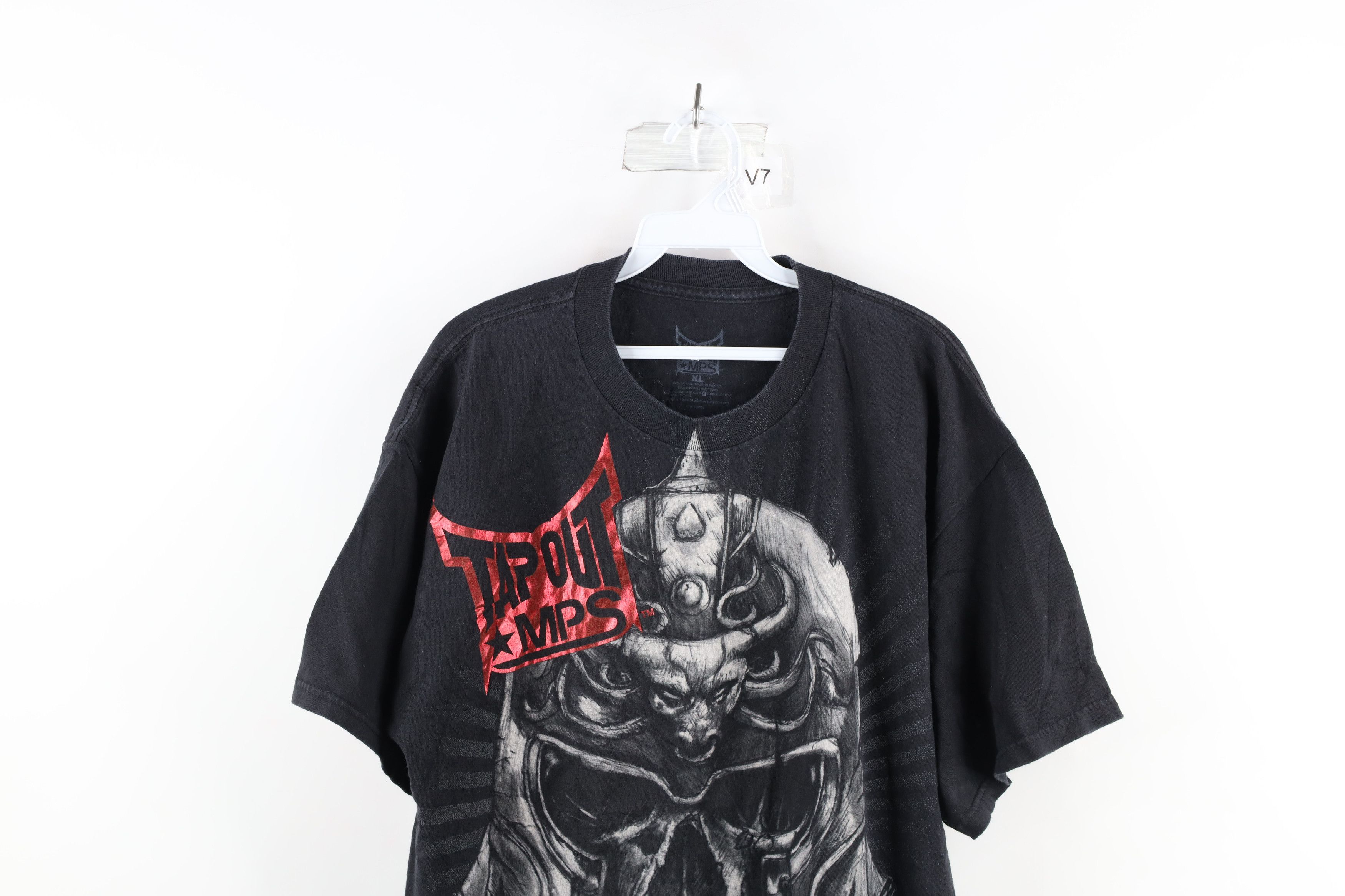 Vintage Tapout Out Skull Warrior MMA UFC Fighting T-Shirt