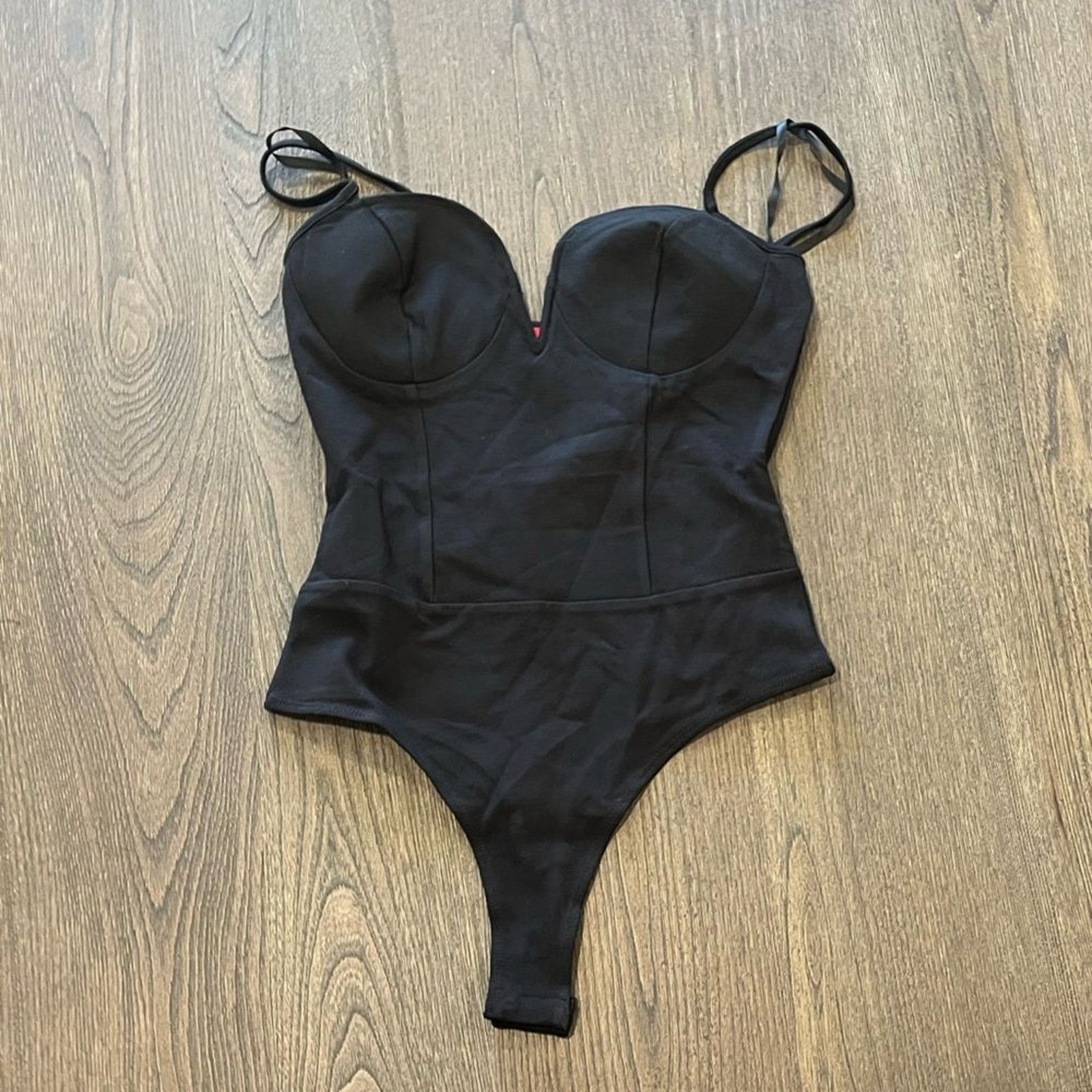 Guess NWOT Guess Los Angeles Black Corset Bodysuit Sz S Size S / US 4 / IT 40 - 1 Thumbnail