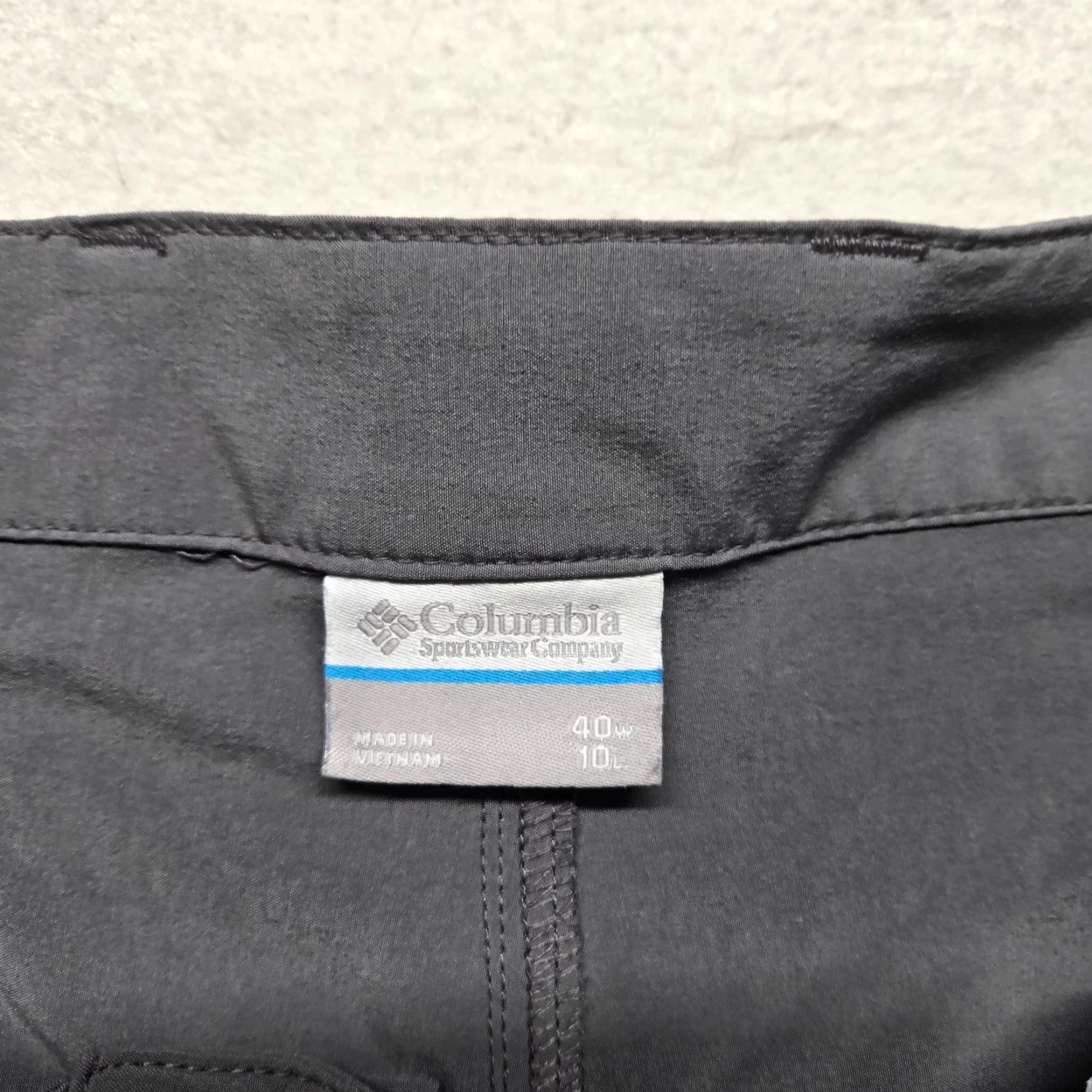 Vintage Columbia Cargo Shorts Men Regular 40 Gray 10" Inseam Casual Outdoor Pants Regular Fit Shortens 40 Mens Size US 40 / EU 56 - 2 Thumbnail