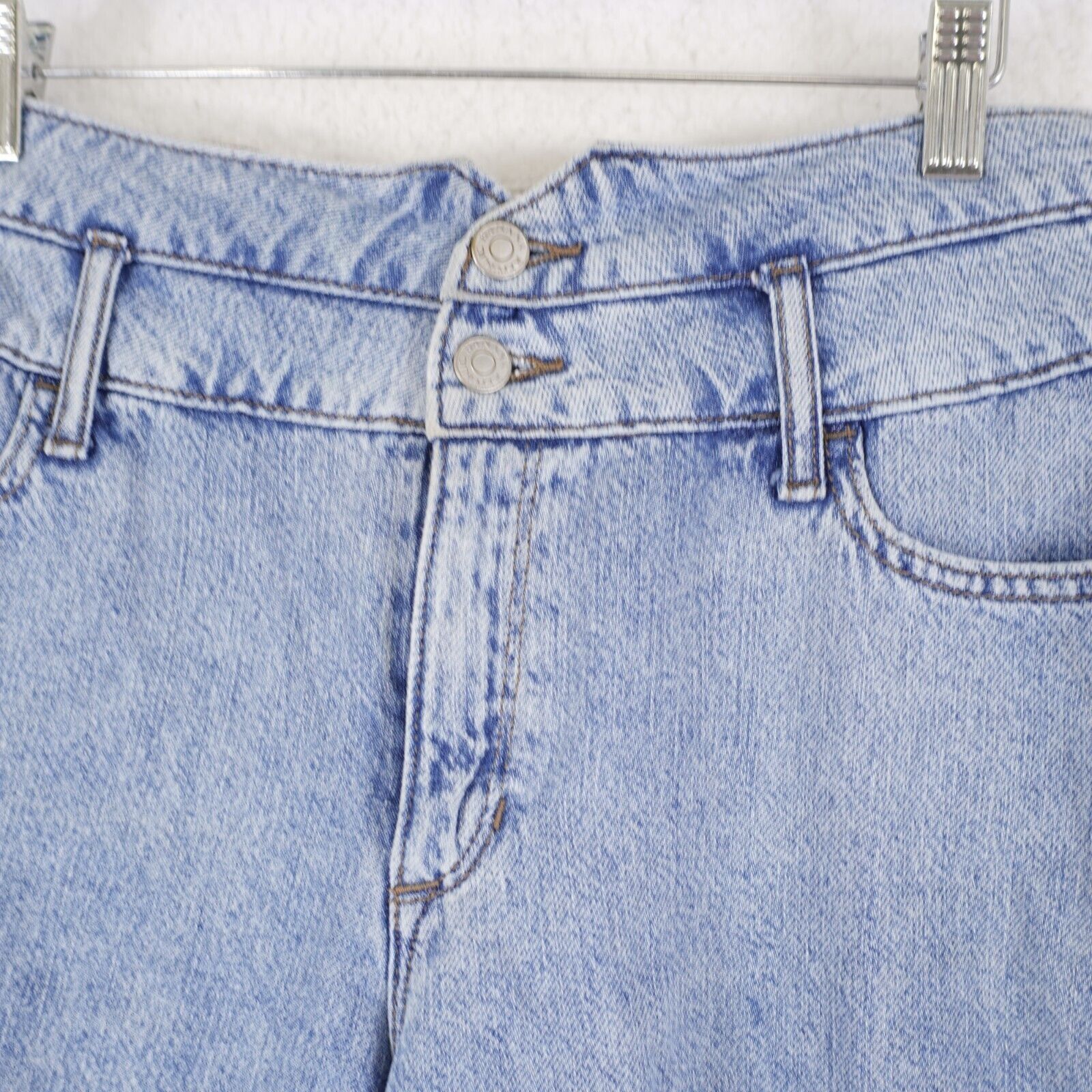 Banana Republic Banana Republic Light Blue Denim Shorts Size 6 30/4 Hot Pant Size 30" / US 8 / IT 44 - 2 Thumbnail