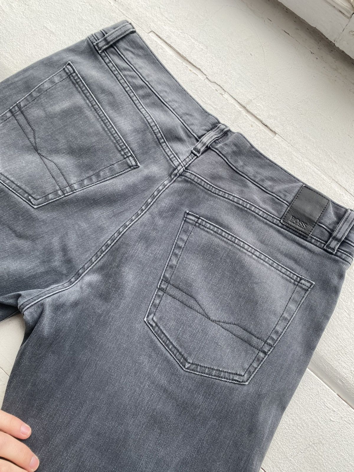 Hugo Boss 00s Luxury Hugo Boss Grey Stretch Denim Jeans Straight Fit Size US 38 / EU 54 - 17 Thumbnail
