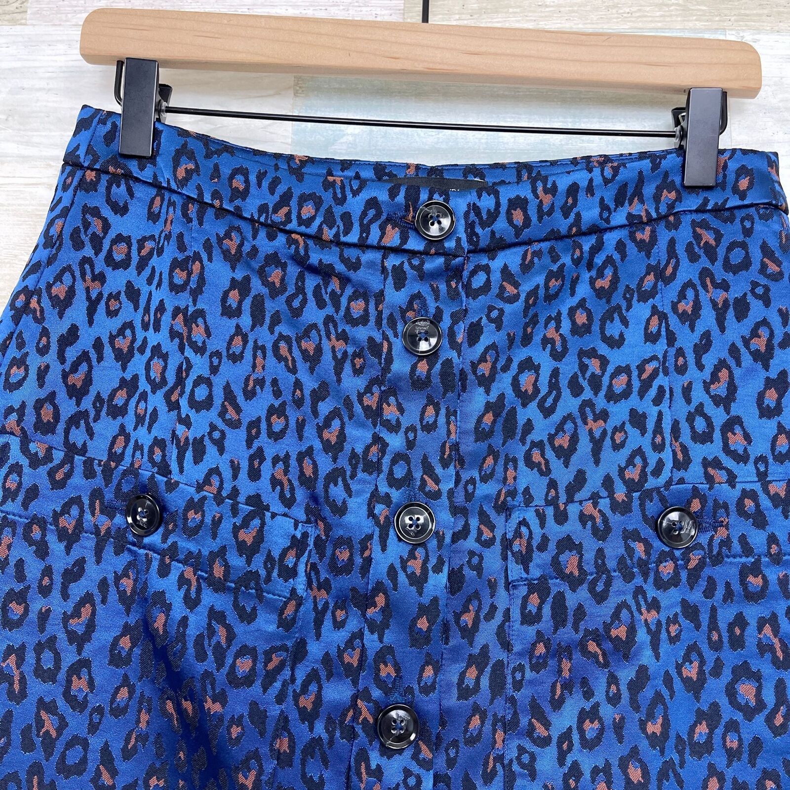 Banana Republic Banana Republic Leopard Print Button Front Skirt Womens 4 Size 28" / US 6 / IT 42 - 2 Thumbnail
