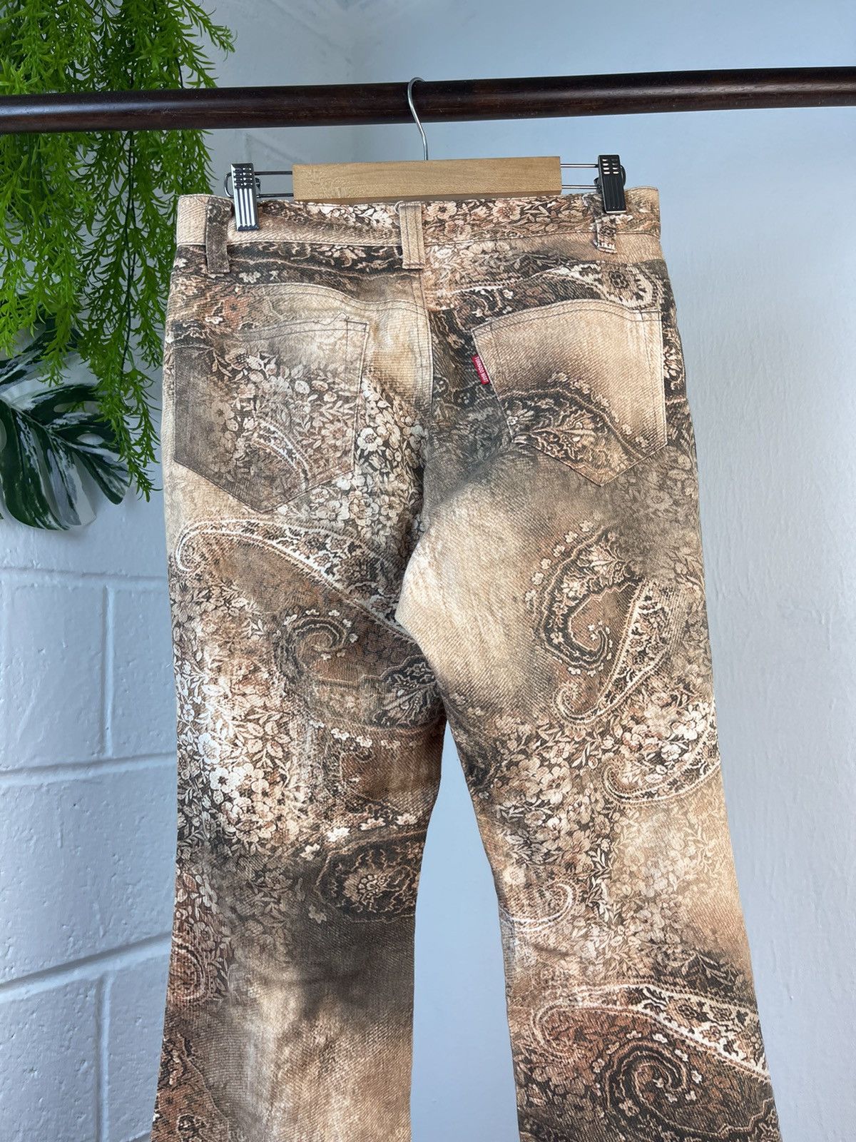 If Six Was Nine × Le Grande Bleu (L.G.B.) × Tornado Mart 2000s Tornado Mart Flare Fullprint Pants Size US 28 / EU 44 - 10 Thumbnail