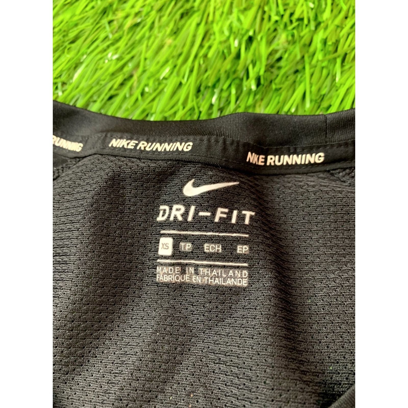 Nike NIKE RUN RUNNING DRI-FIT ORIGINAL 2017 WOMEN T-Shirt XS Black Training Jersey Short Sleeve - Nike Dri-FIT Shirt Womens XS Size XS / US 0-2 / IT 36-38 - 4 Thumbnail