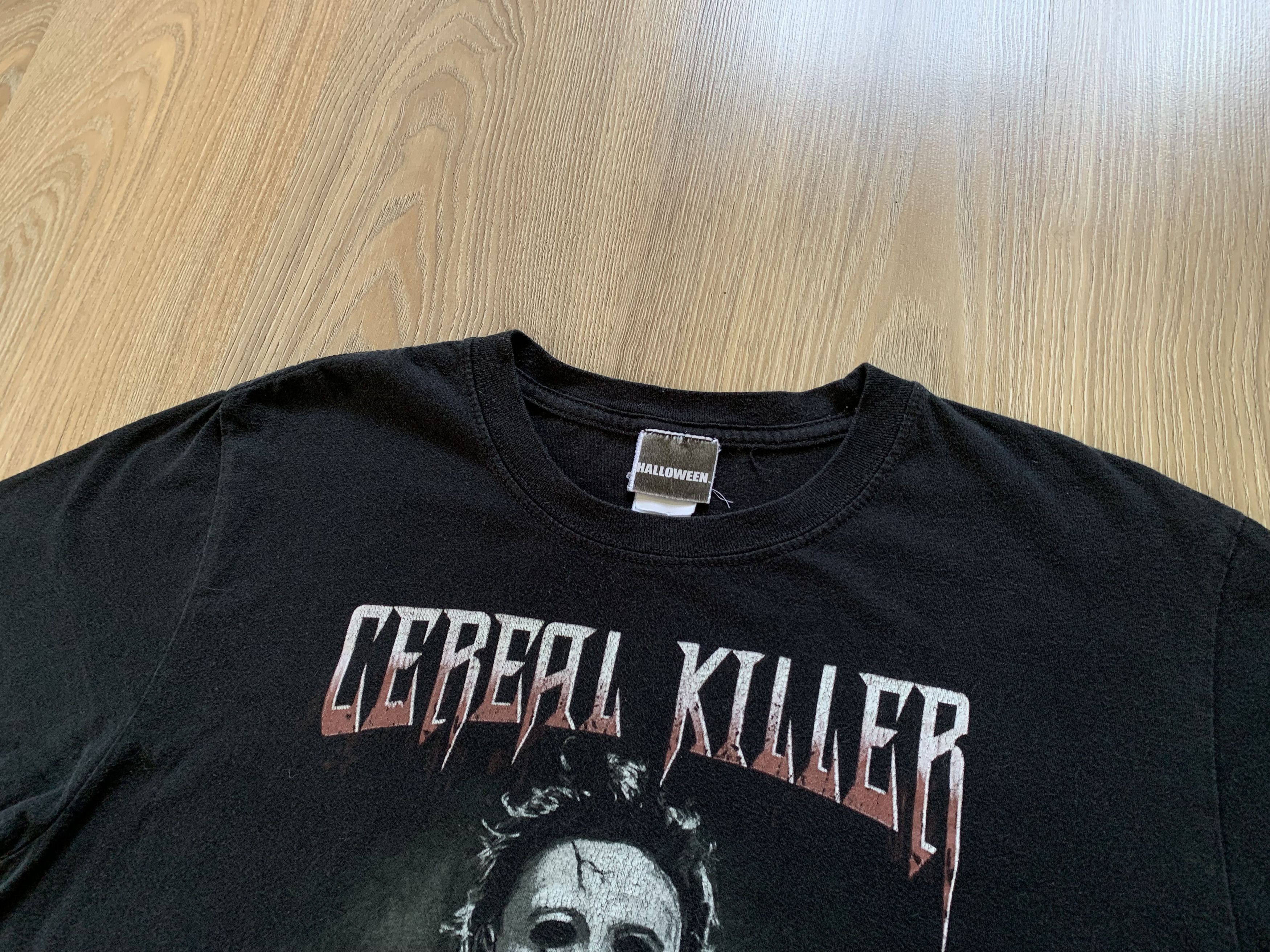 Expert Horror × Gildan Cereal Killer Halloween Movie T-Shirt Size US L / EU 52-54 / 3 - 4 Thumbnail