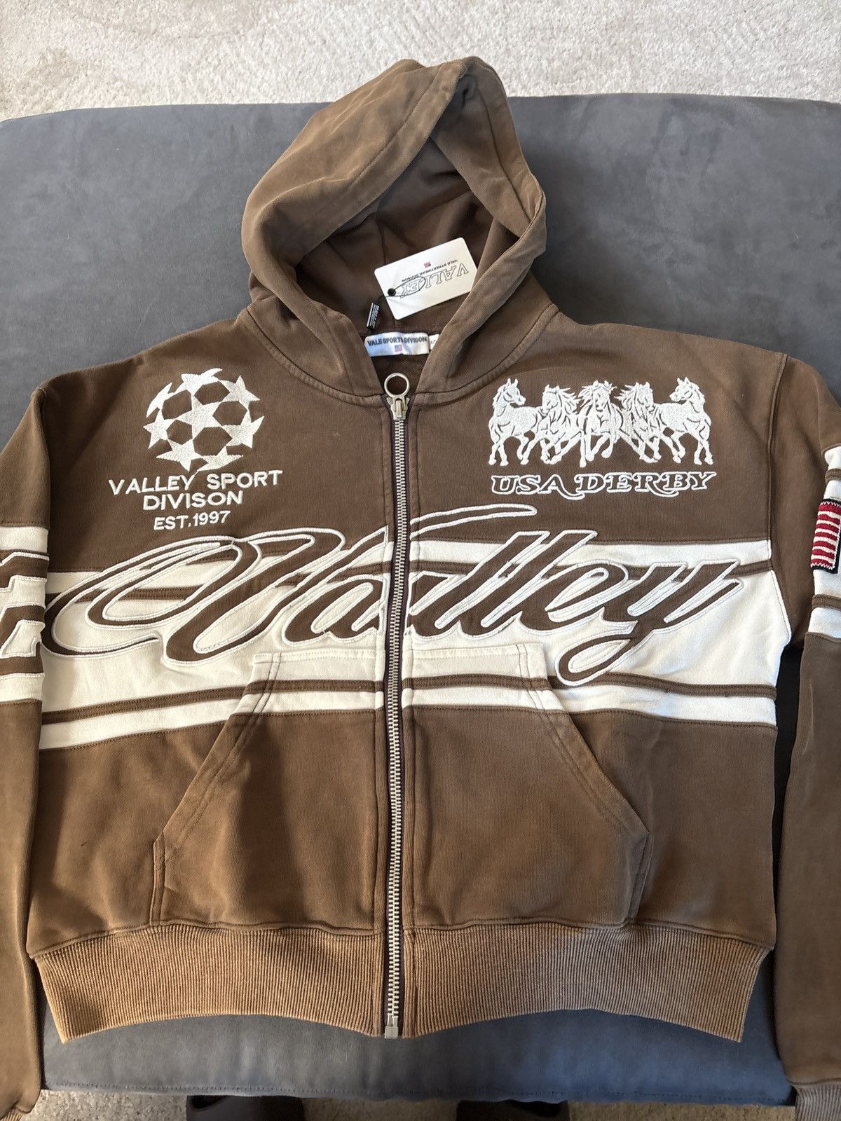 Vale Vale cursive colorblock hoodie brown Size US XL / EU 56 / 4 - 1 Thumbnail
