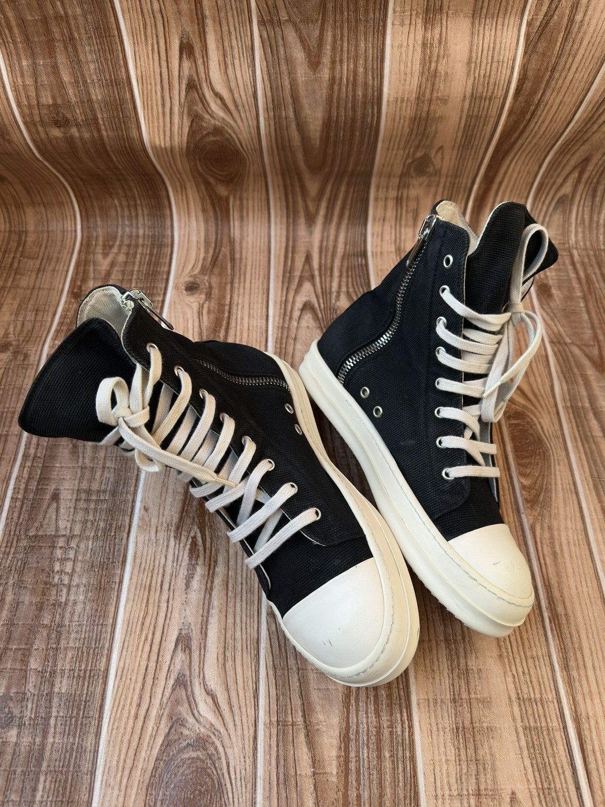 Rick Owens Rick Owens DRKSHDW Canvas Ramones Embroidered Logo Hightops Size US 7.5 / EU 40-41 - 10 Thumbnail