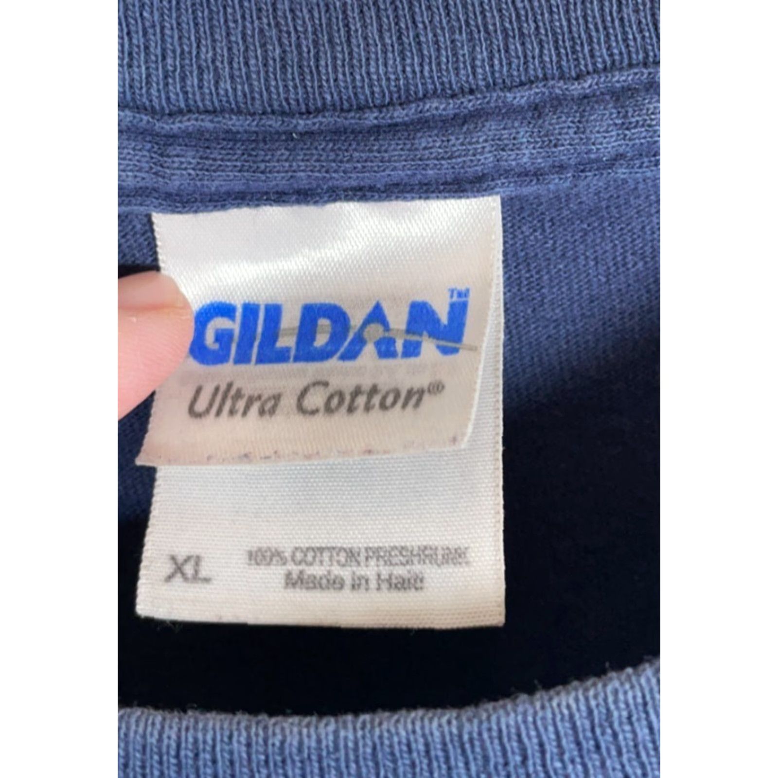 Gildan VINTAGE Distressed Okefenokee Swamp T-Shirt Adult XL Dark Blue Gildan Logo Short Sleeve Crew Neck 100% Cotton Men’s Retro 2000s Size US XL / EU 56 / 4 - 3 Thumbnail
