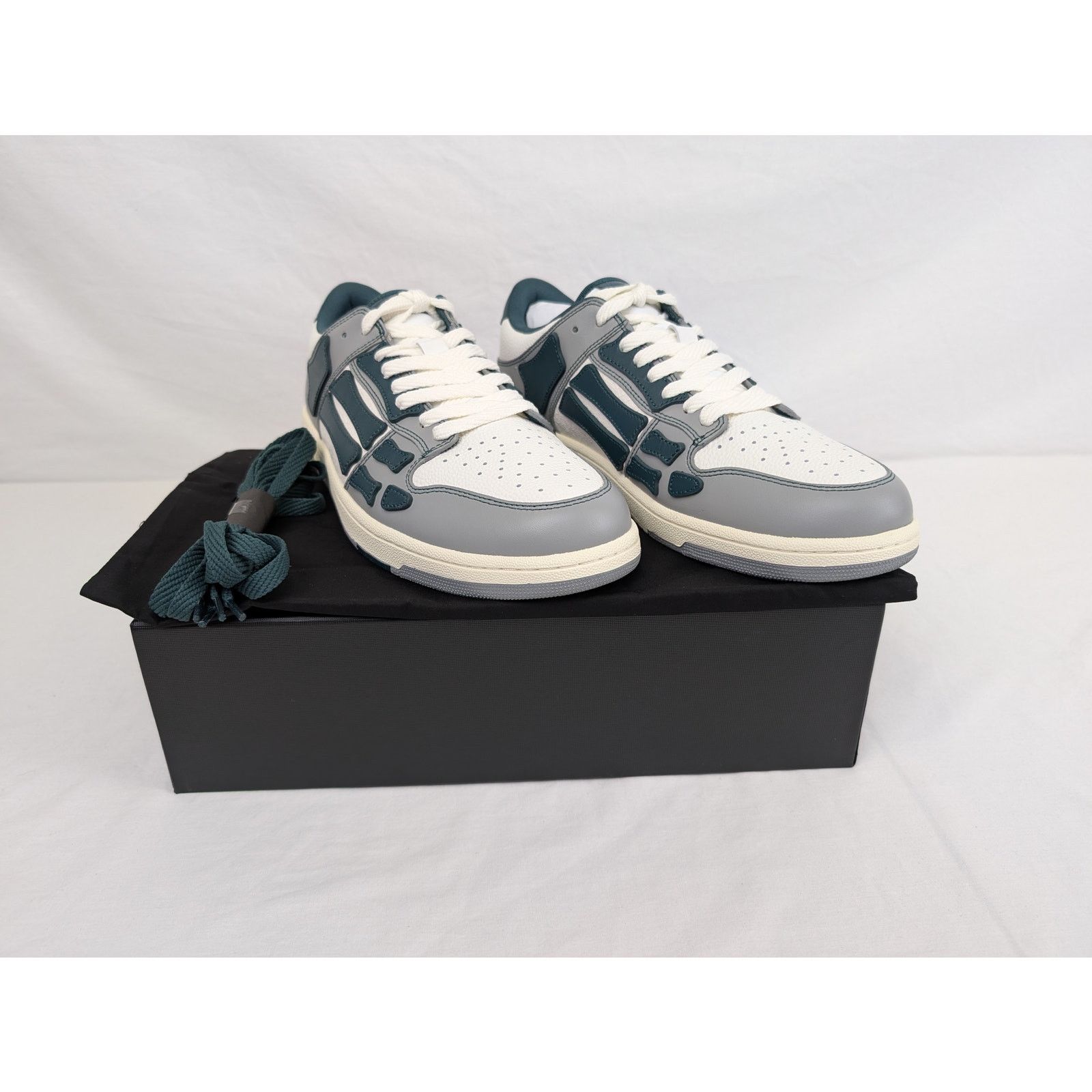 Amiri o1rshd1 Varsity Skel Skeleton Top Low Sneakers in Evergreen Size US 13 / EU 46 - 16 Thumbnail