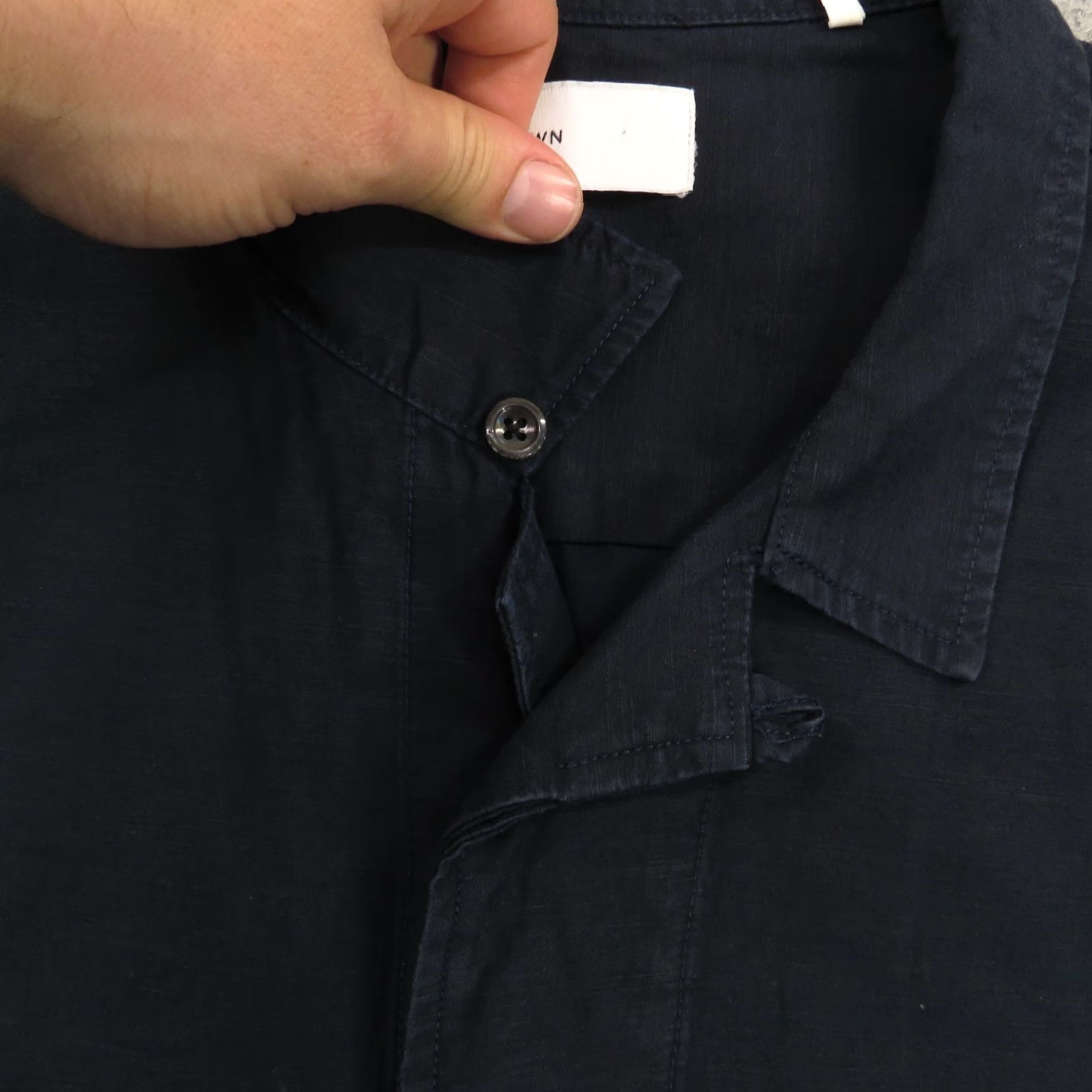Vintage BLDWN Shirt Mens XL Navy Blue Linen Cotton Loop Collar Short Sleeve Button Up KS Vintage Brand BLDWN Size US XL / EU 56 / 4 - 4 Thumbnail