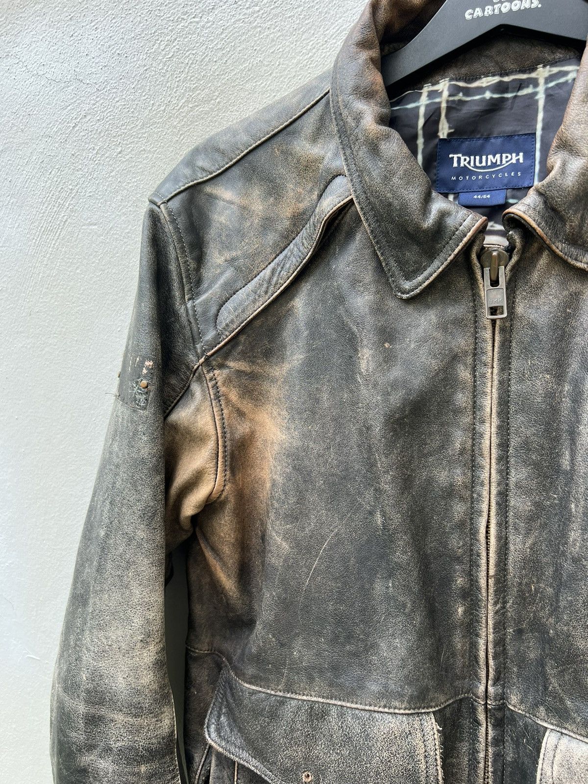 Leather Vintage Triumph Motorcycles Fade Patina Leather Jacket Size US L / EU 52-54 / 3 - 11 Thumbnail