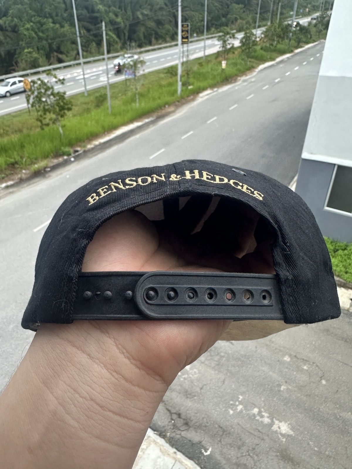 Vintage VINTAGE BENSON & HEDGES CIGARETTES STURCTURED HAT Size ONE SIZE - 5 Thumbnail