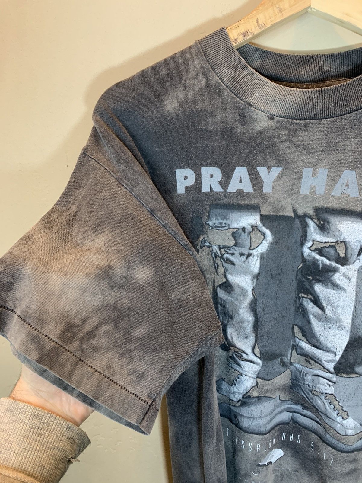 Vintage *RARE* Vintage 80’s Pray Hard Bible Jesus Christ Faded Shirt Size US L / EU 52-54 / 3 - 5 Thumbnail