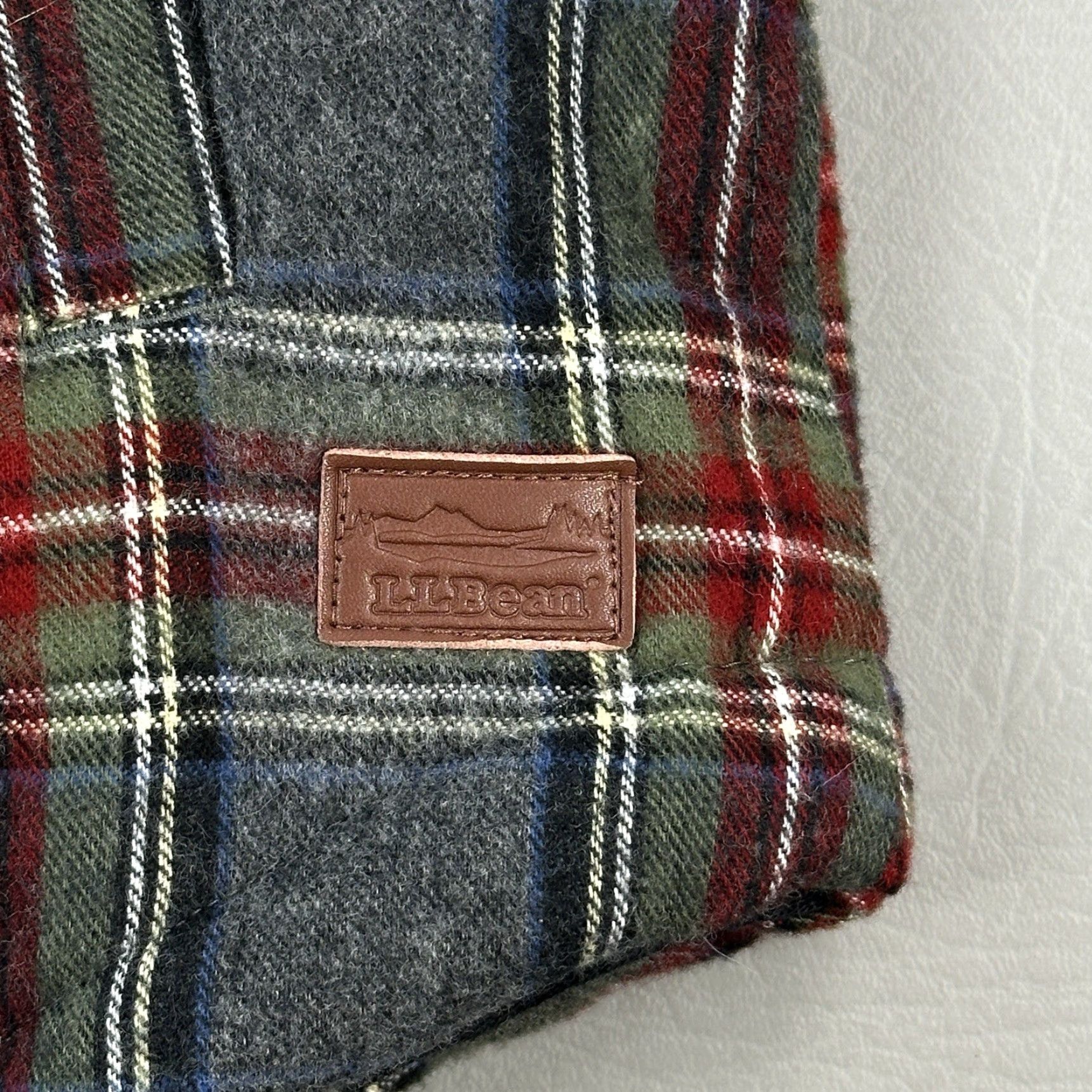 Vintage LL Bean Hoodie Women's Medium Scotch Plaid Relaxed Sherpa Lined Flannel Jacket Size M / US 6-8 / IT 42-44 - 4 Thumbnail