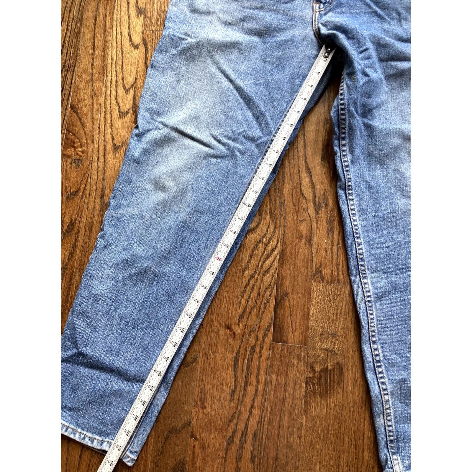 Levi's VINTAGE Levi's 550 Jeans Mens 36x30 (fits 34x29) Blue Denim 90s Modern Canada Size US 36 / EU 52 - 4 Thumbnail