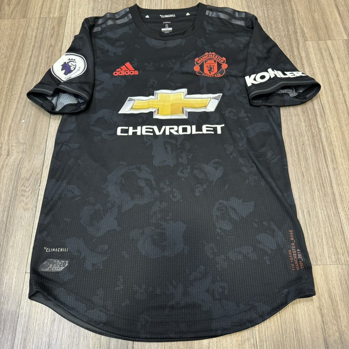 Adidas Manchester United 19/20 player issue shirt #29 Wan-bissaka Size US S / EU 44-46 / 1 - 1 Thumbnail