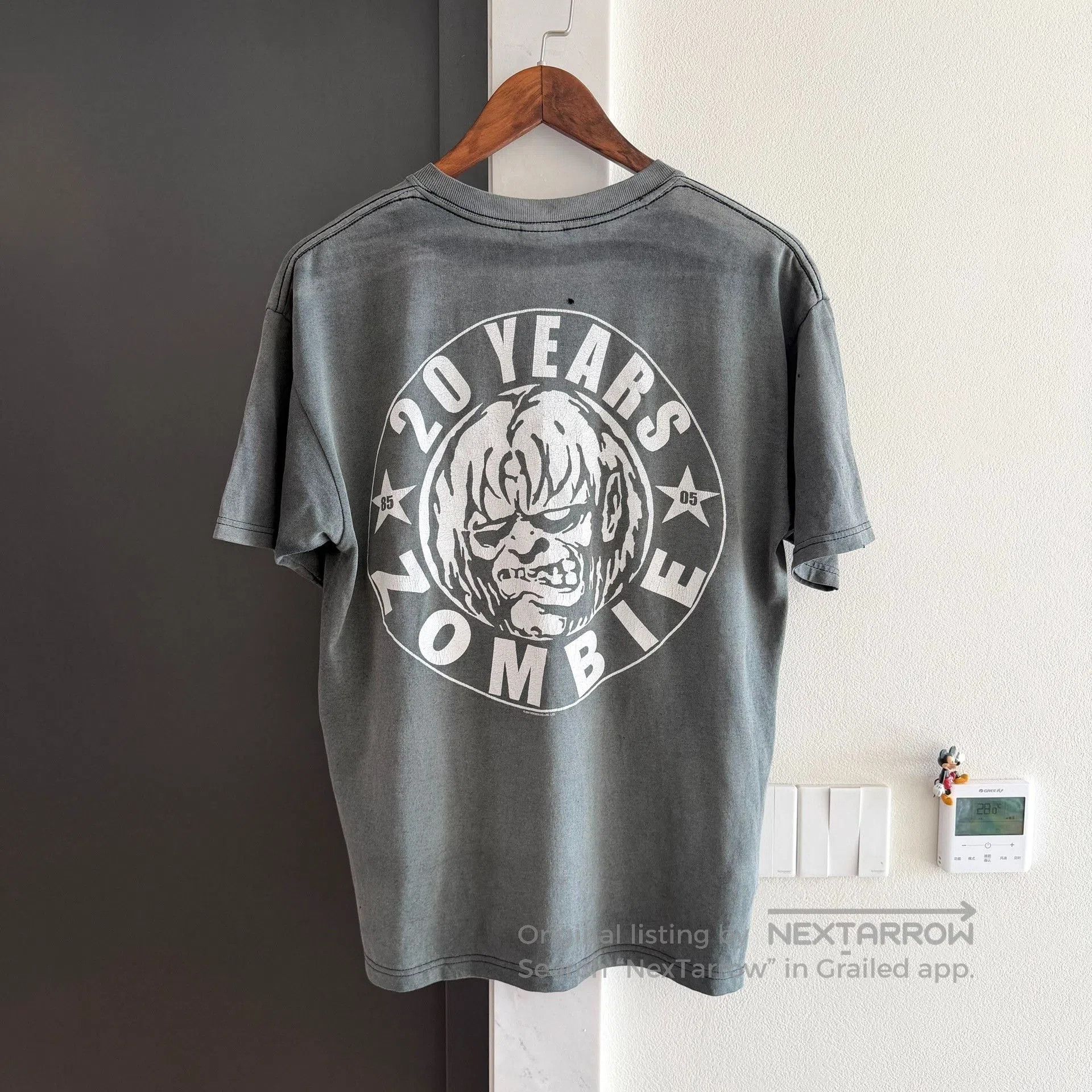 Vintage Vintage 2005. Size US M / EU 48-50 / 2 - 2 Thumbnail