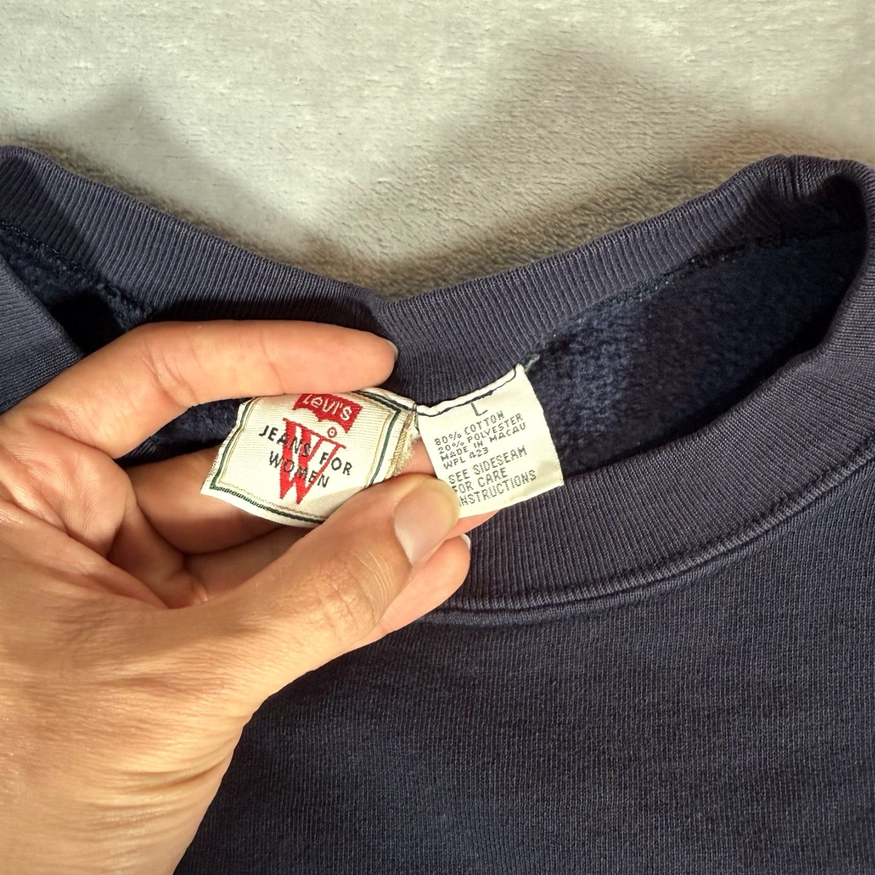 Levi's VINTAGE Levi's Sweatshirt Women 1X Pullover Crew Neck Embroidered Blue Retro Activewear Size 1X Womens Size XL / US 12-14 / IT 48-50 - 6 Thumbnail