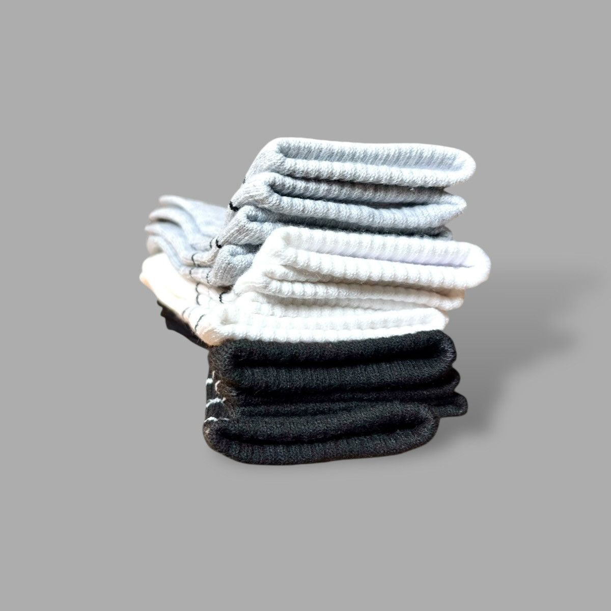DKNY DKNY Sport Women’s Low Crew Cut Black White Socks 6 Pack Size ONE SIZE - 7 Thumbnail