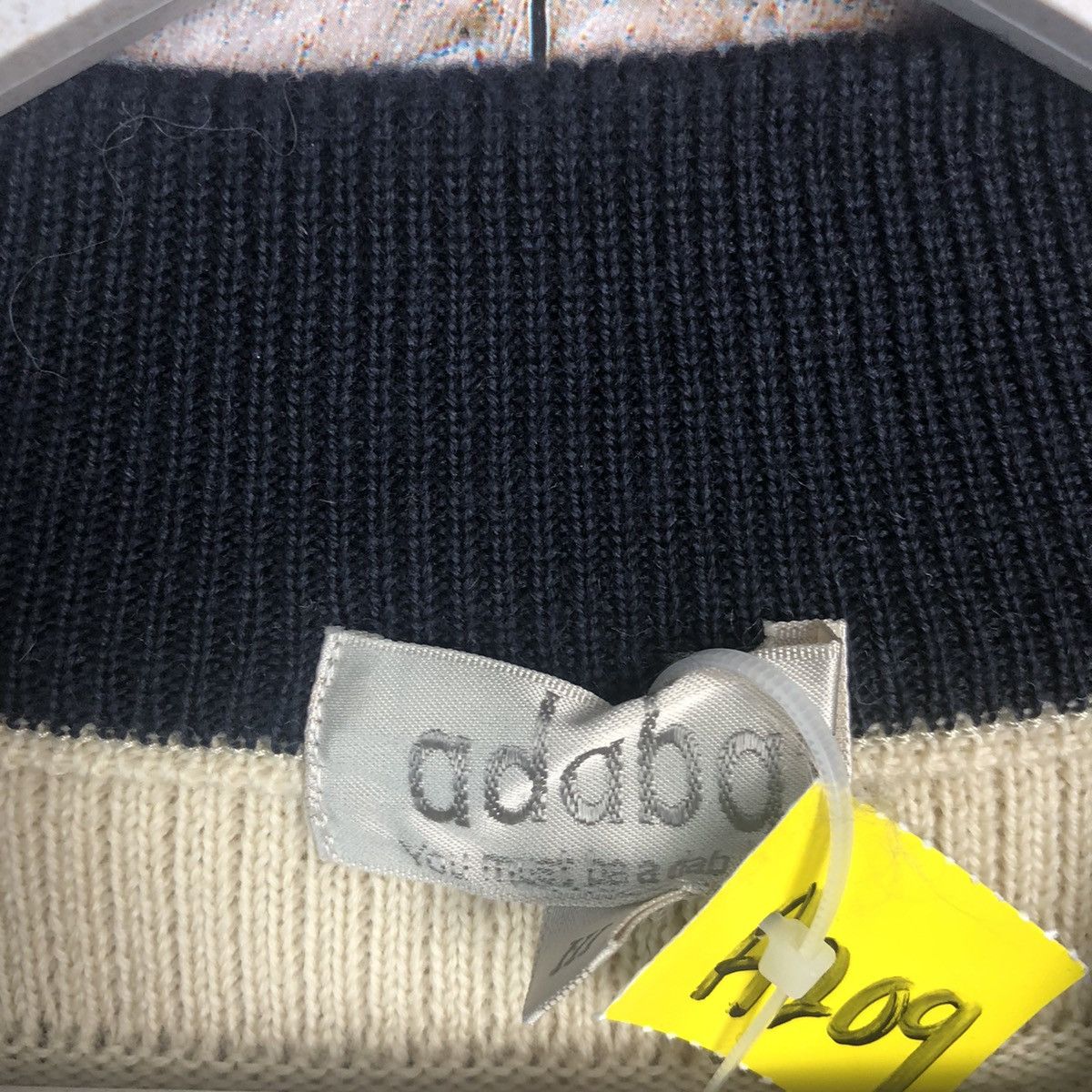 Japanese Brand Adabat Cream Sweatshirt vintage knitwear #A209 Size US L / EU 52-54 / 3 - 10 Thumbnail