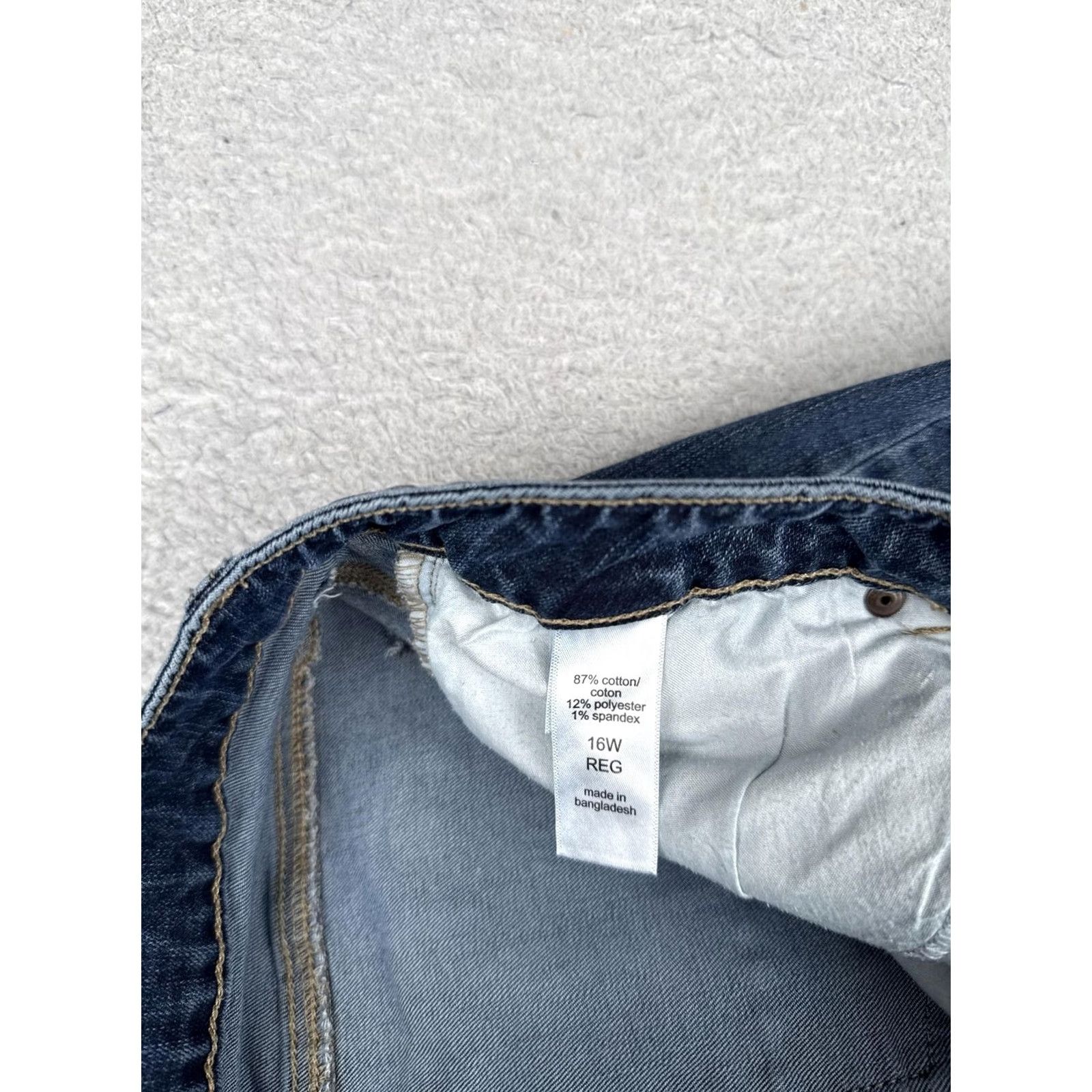 Vintage Maurices M Jeans Bootcut Jeans Womens 16W Mid Rise Stretch 34x31 Medium Blue Wash Embroidered 5-Pocket Denim Recycled? Size 38" / US 16 / IT 52 - 7 Thumbnail