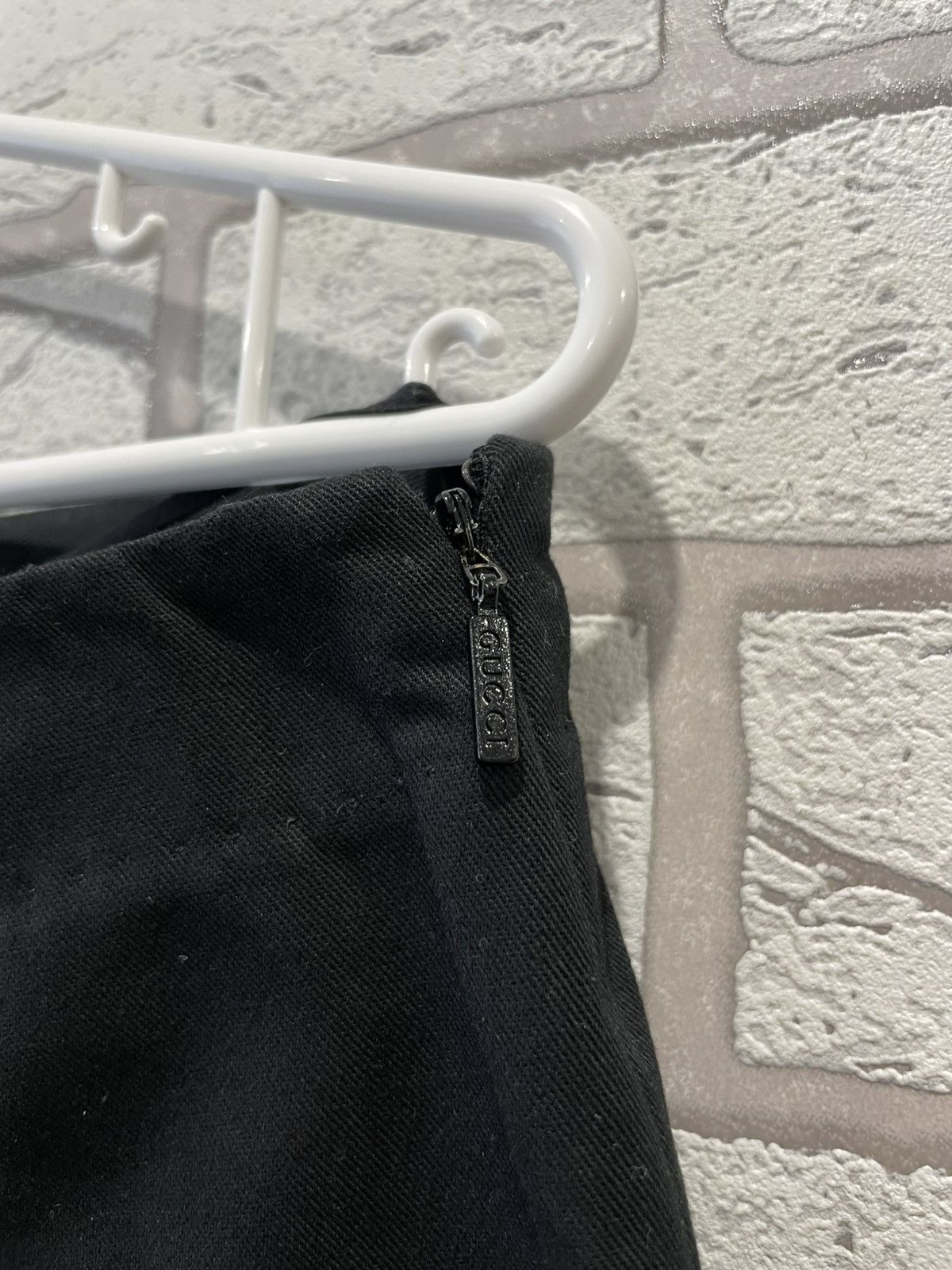 Gucci × Tom Ford Vintage Gucci midi black skirt Size 40" / US 18 - 4 Thumbnail