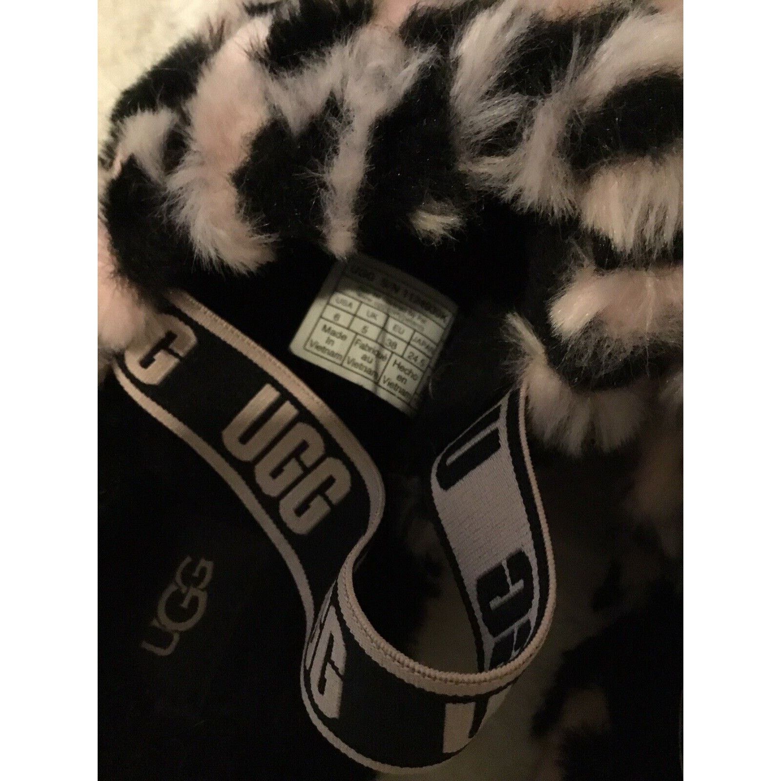 Ugg UGG Slippers Pink & Black Animal Faux Fur Women’s Sz 6 Soft Size US 6 / IT 36 - 7 Thumbnail