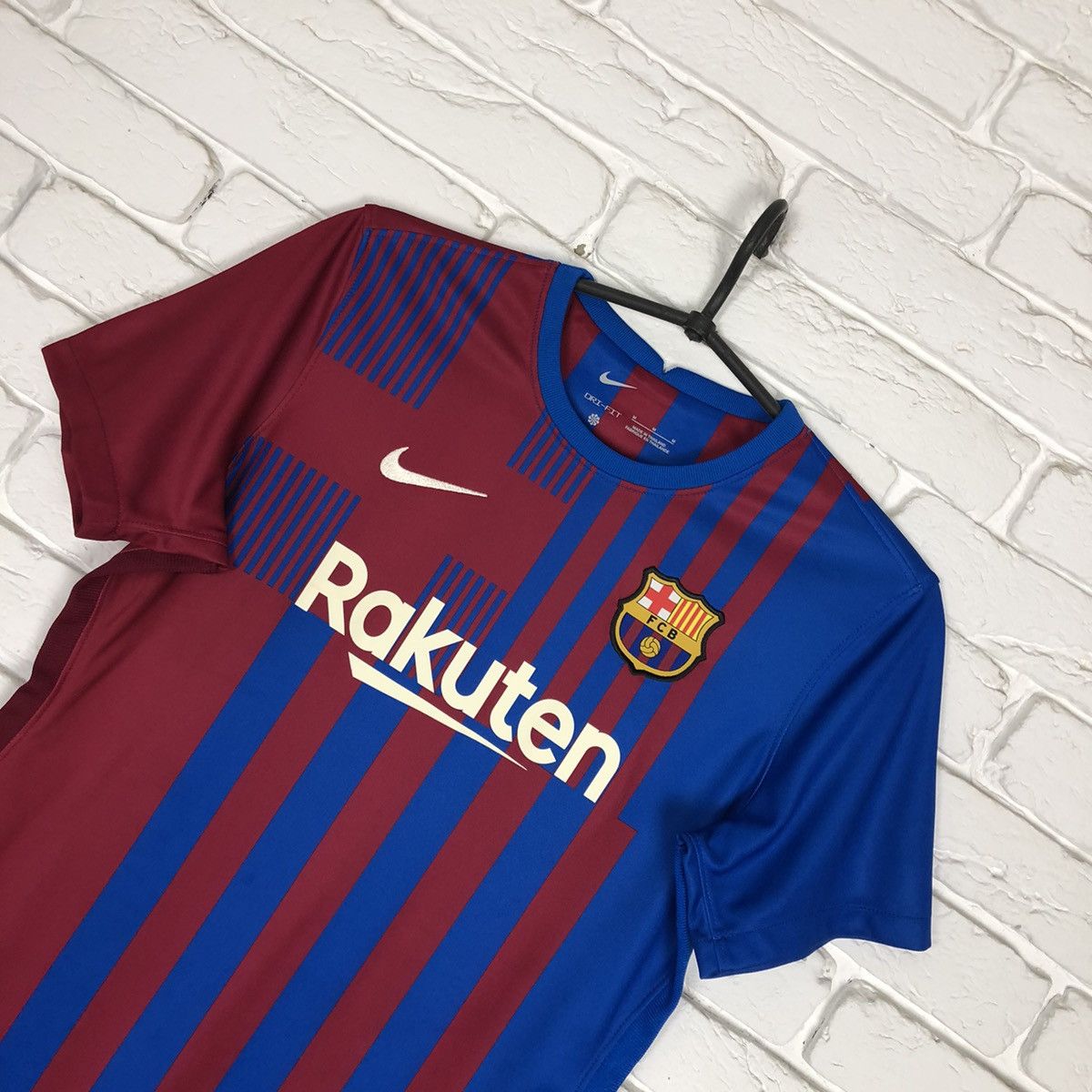 Nike Barcelona Nike 2021 2022 home soccer jersey Size M / US 6-8 / IT 42-44 - 2 Thumbnail