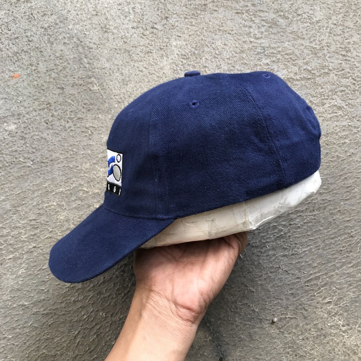 Vintage Archival hat. VINTAGE 2001 LUK CUP. Cycle event Size ONE SIZE - 4 Thumbnail