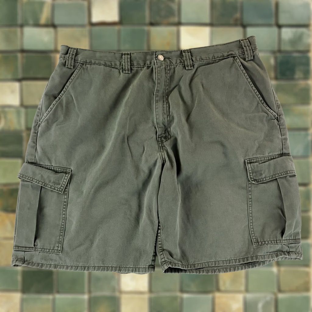 Levi's VINTAGE Levi's Shorts Cargo Silvertab VTG Y2K Green 10 Inch Inseam Mens 40 Size US 40 / EU 56 - 1 Thumbnail