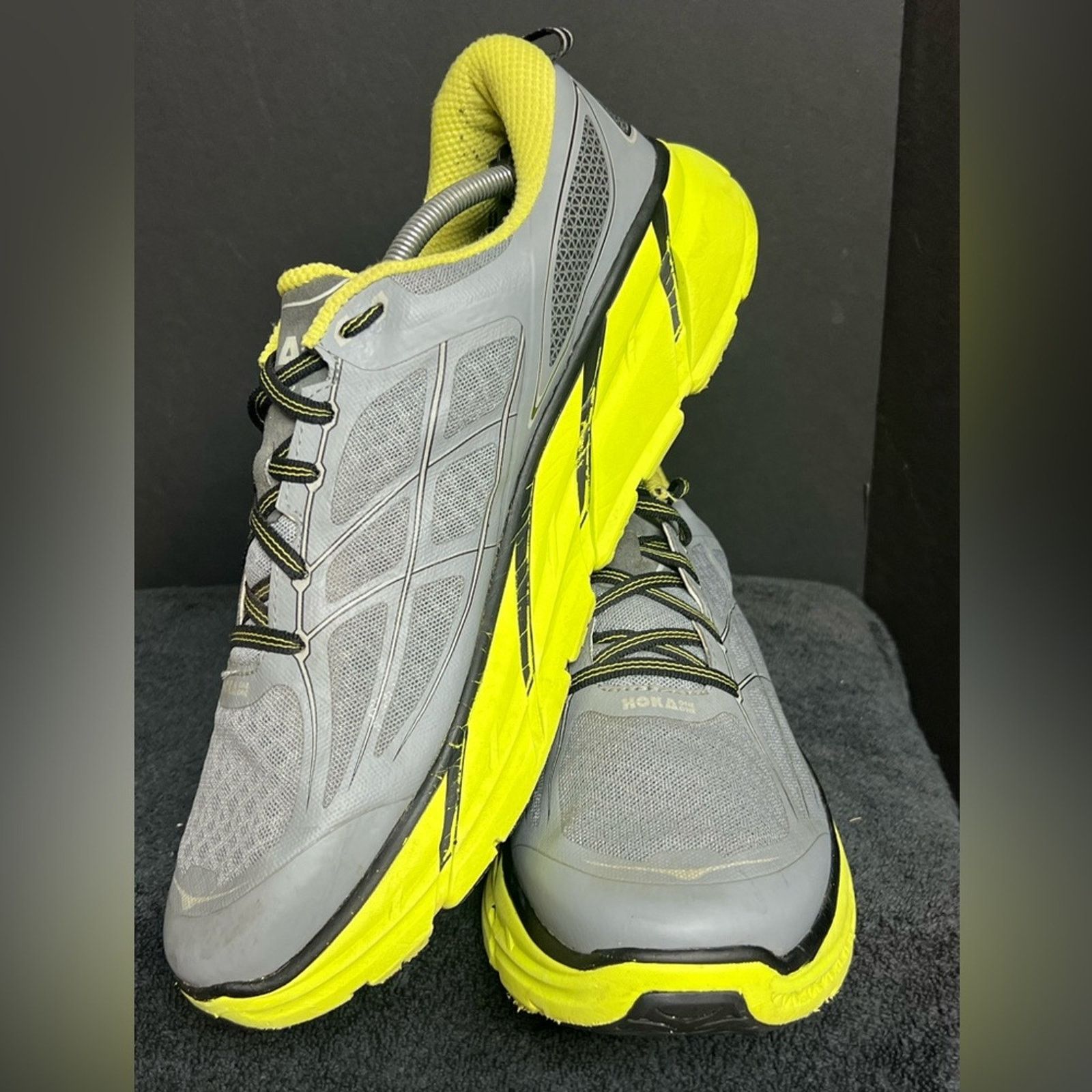 Hoka Hoka Clifton 2 Men’s 13 Grey Acid Yellow Running Shoes EUC Size US 13 / EU 46 - 3 Thumbnail