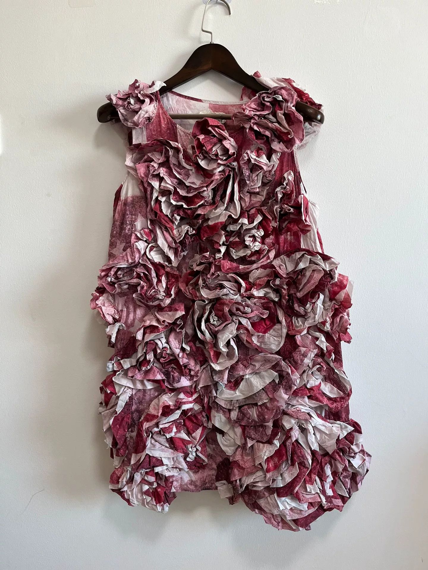 Nozomi Ishiguro Nozomi Ishiguro Pink Heart Pleat Dress Size M / US 6-8 / IT 42-44 - 1 Thumbnail