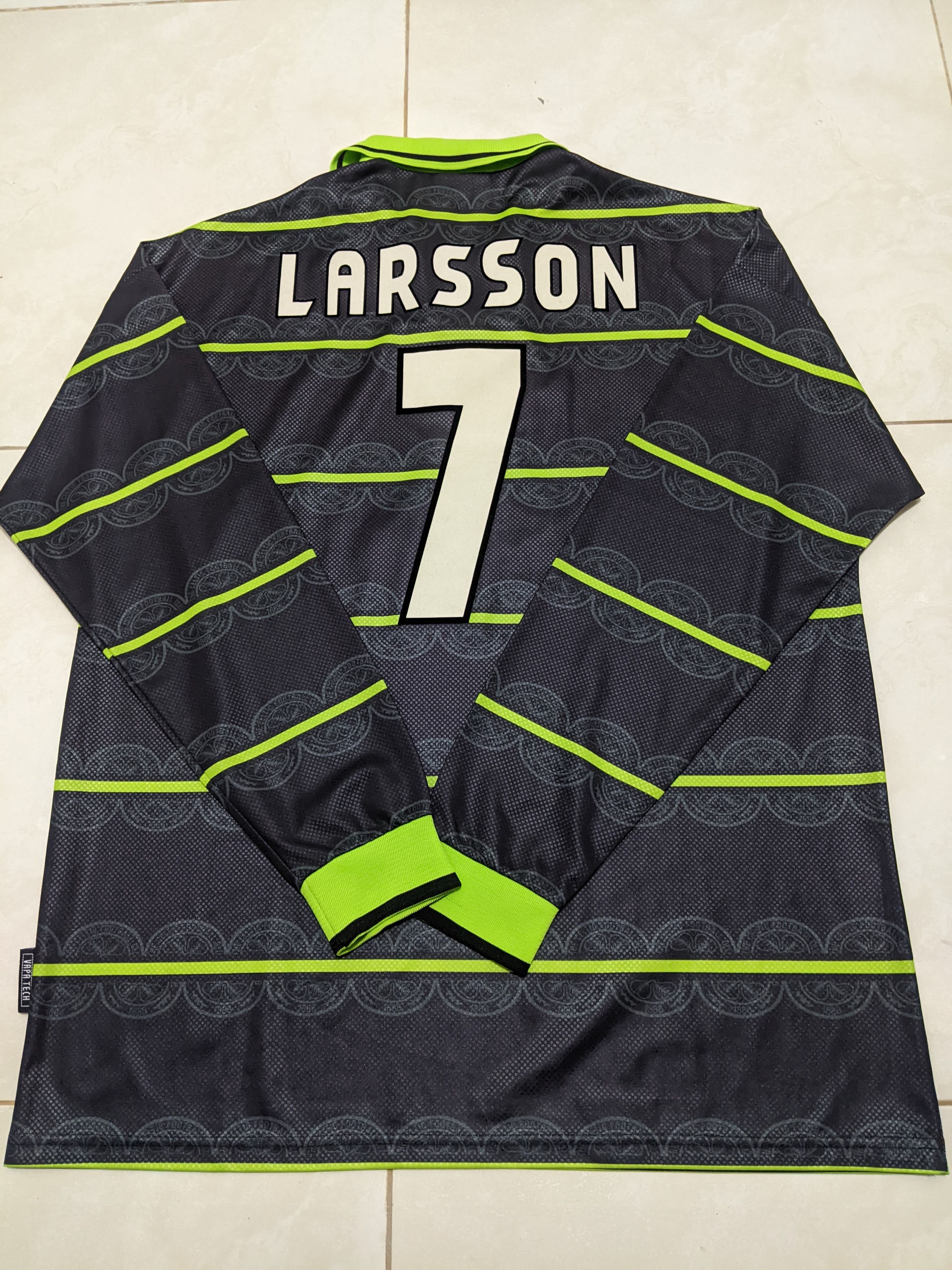 Umbro Celtic away 1998 Larson long Sleeve Jersey football shirt Size US XL / EU 56 / 4 - 2 Thumbnail